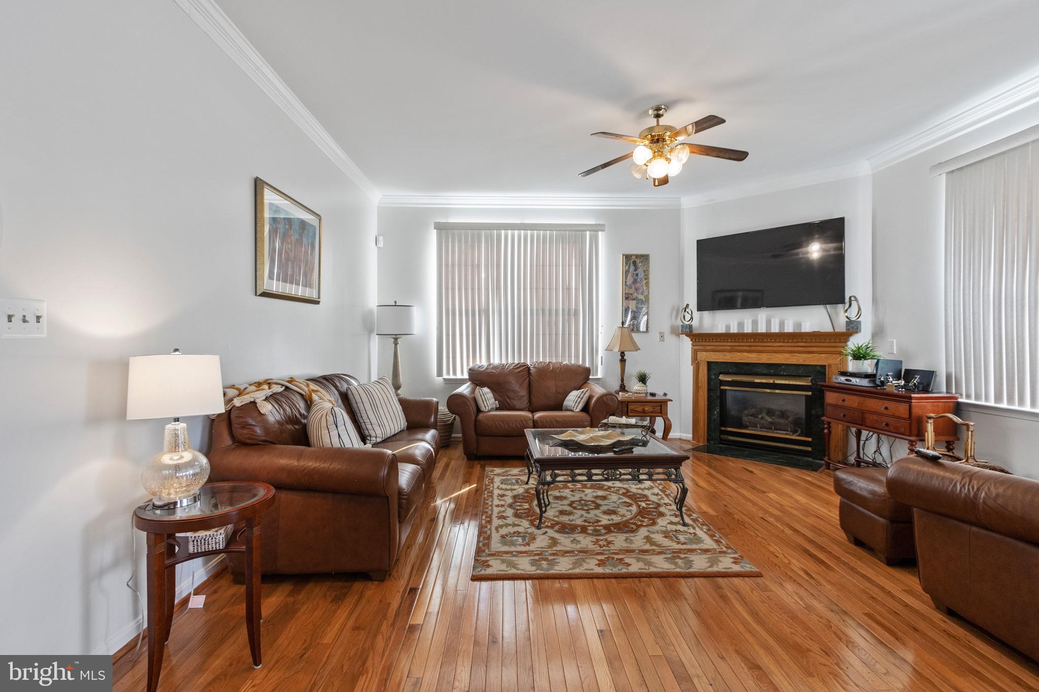 CONSTITUTION HILLS - Residential