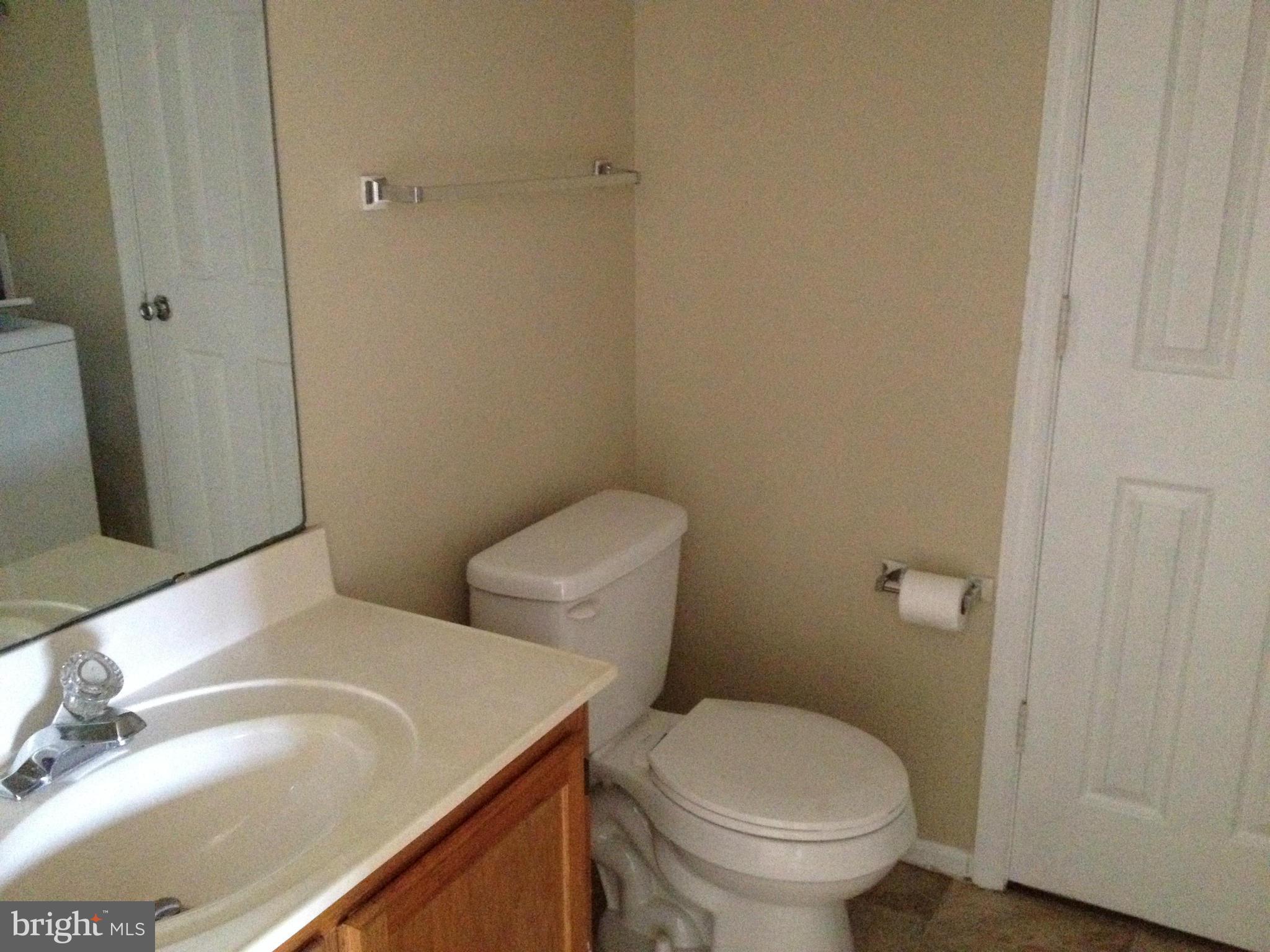 WESTBURY - Residential Lease