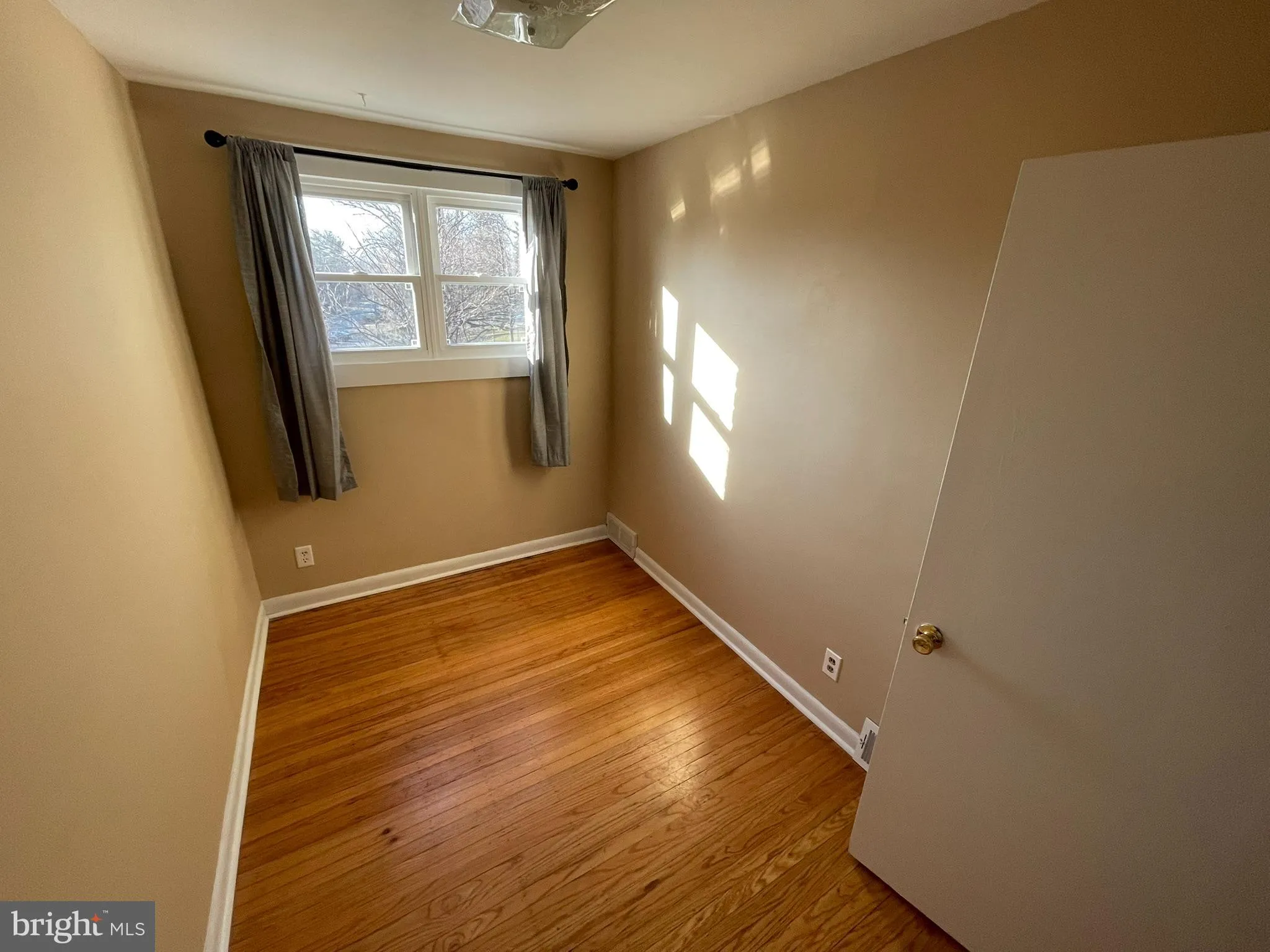 Philadelphia, Pennsylvania 19129, United States, 3 Bedrooms Bedrooms, ,1 BathroomBathrooms,Residential,Active,86099