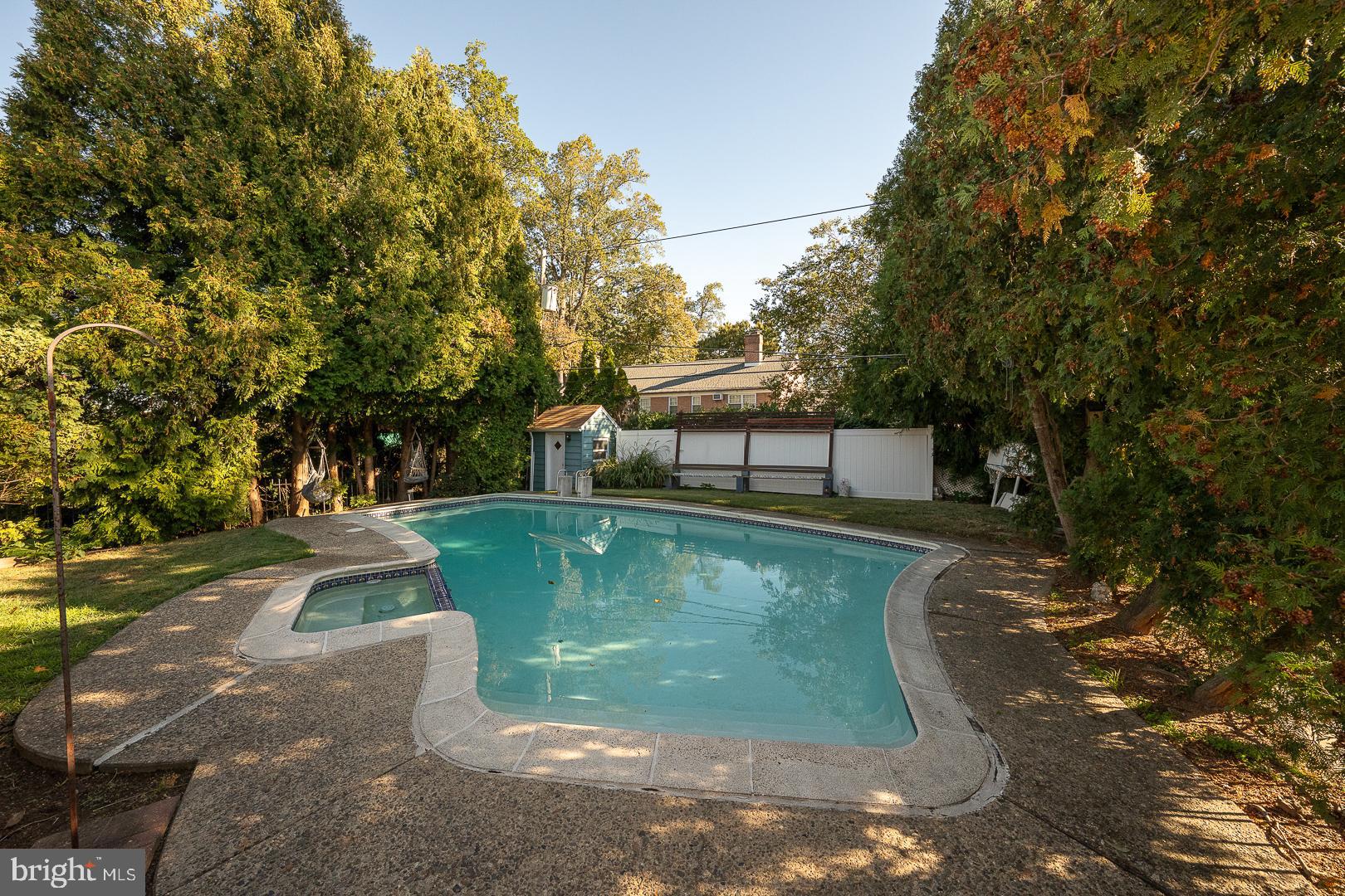 ARONIMINK - Residential