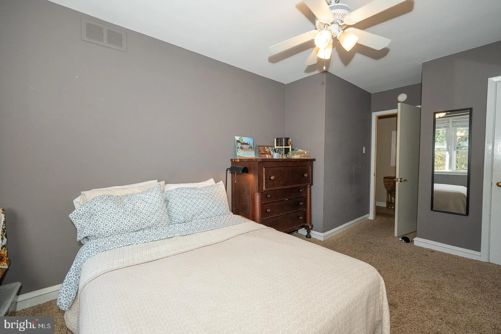 Havertown, Pennsylvania 19083, United States, 4 Bedrooms Bedrooms, ,3 BathroomsBathrooms,Residential,Coming Soon,220505