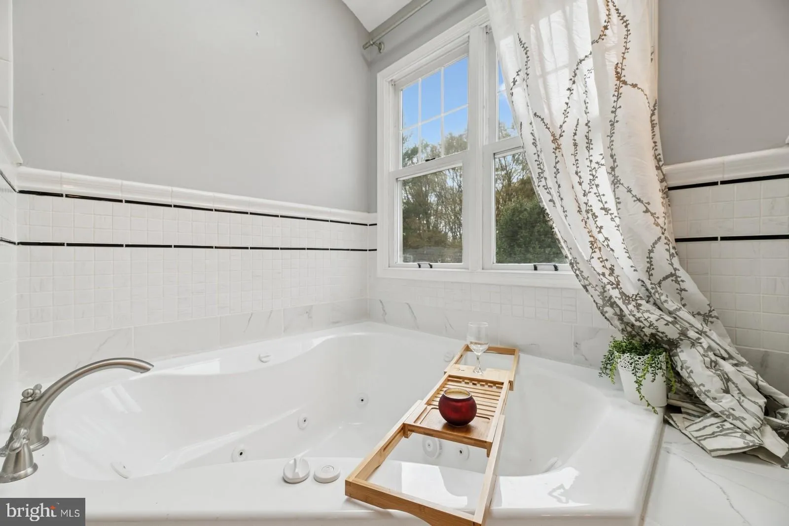 Princeton Junction, New Jersey 08550, United States, 4 Bedrooms Bedrooms, ,3 BathroomsBathrooms,Residential,Active,102025