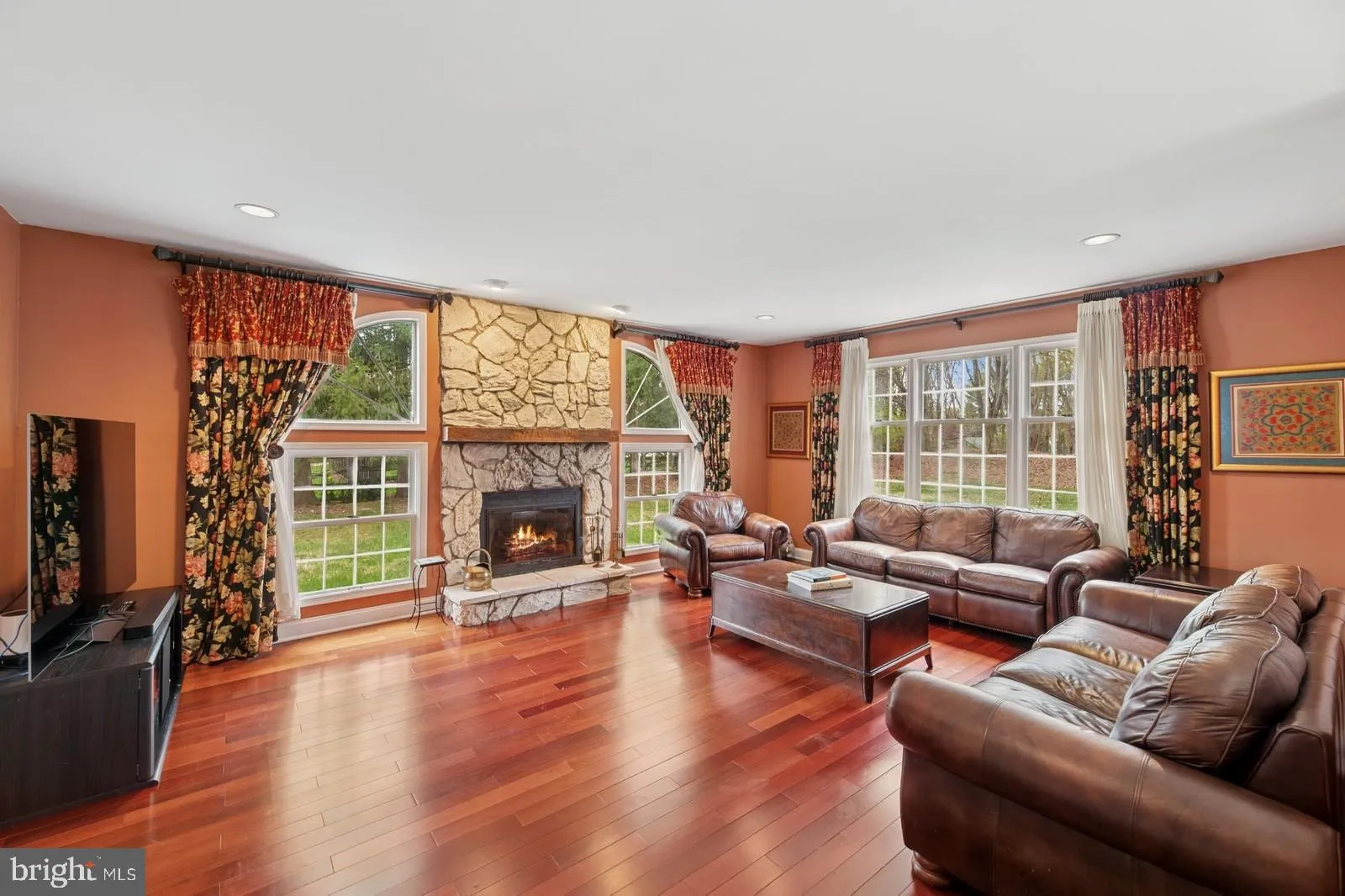 Princeton Junction, New Jersey 08550, United States, 4 Bedrooms Bedrooms, ,3 BathroomsBathrooms,Residential,Active,102025