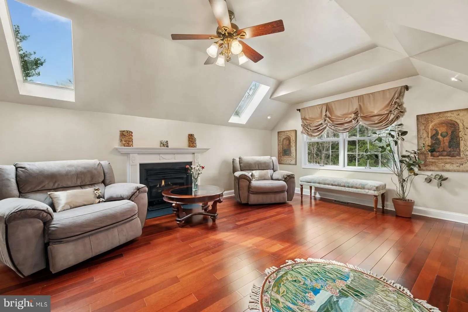 Princeton Junction, New Jersey 08550, United States, 4 Bedrooms Bedrooms, ,3 BathroomsBathrooms,Residential,Active,102025