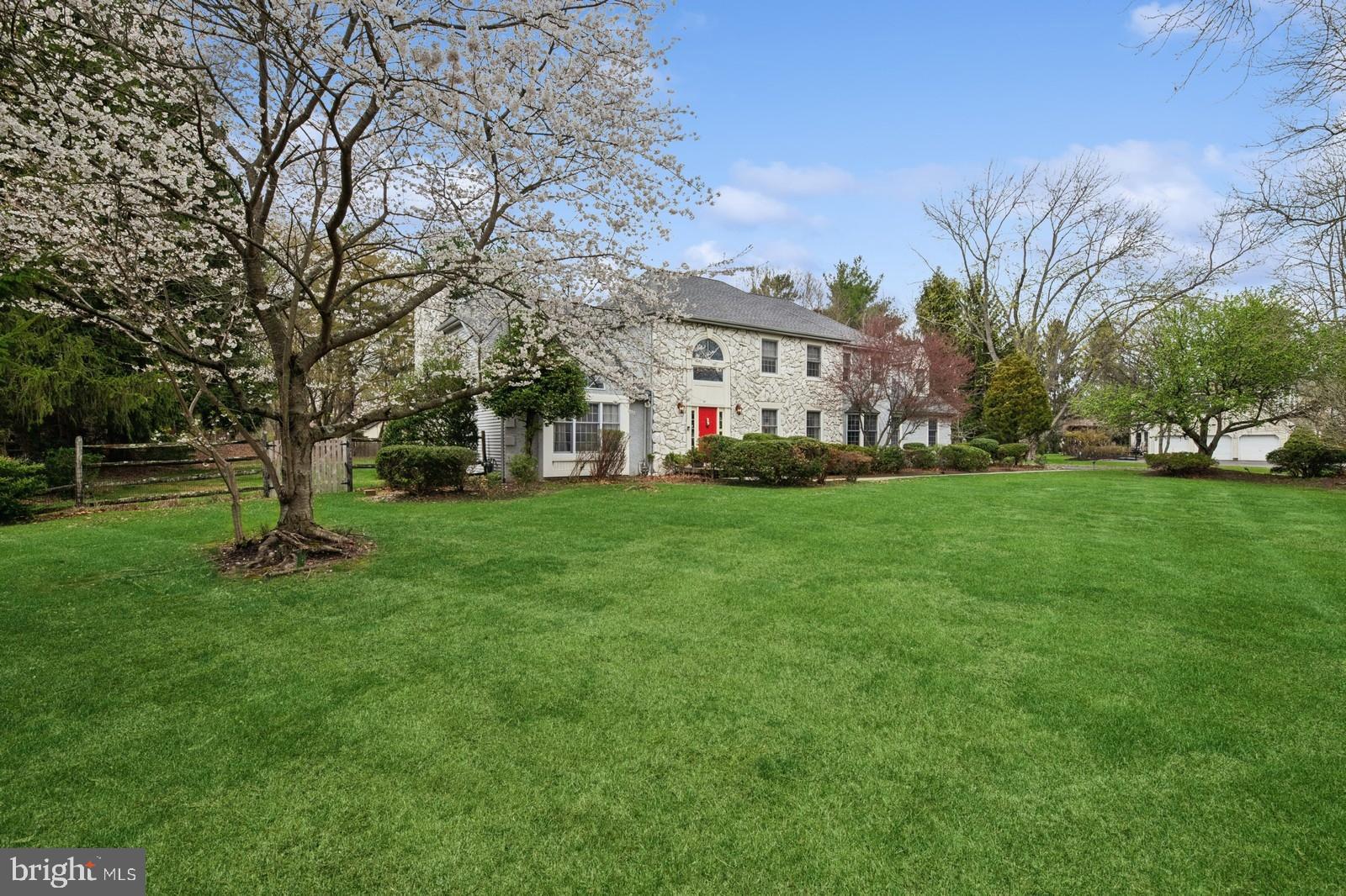 6 KEYSTONE WAY