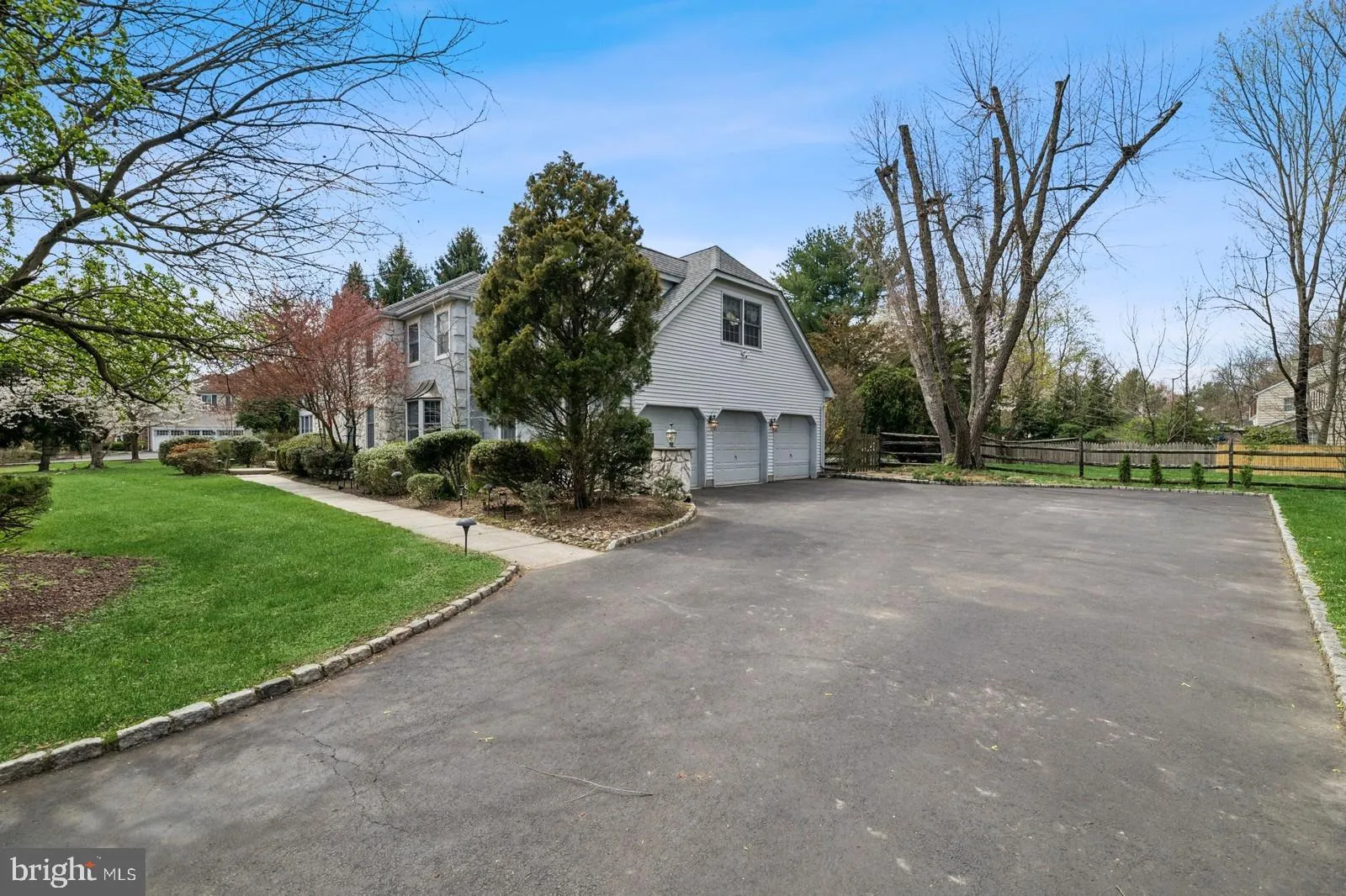 Princeton Junction, New Jersey 08550, United States, 4 Bedrooms Bedrooms, ,3 BathroomsBathrooms,Residential,Active,102025