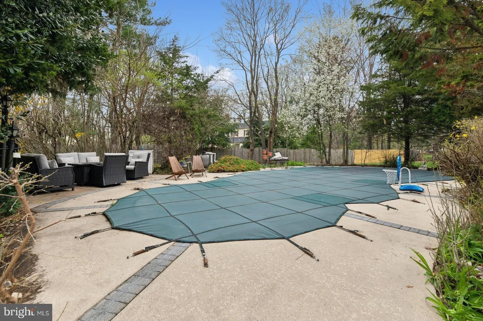 Princeton Junction, New Jersey 08550, United States, 4 Bedrooms Bedrooms, ,3 BathroomsBathrooms,Residential,Active,102025