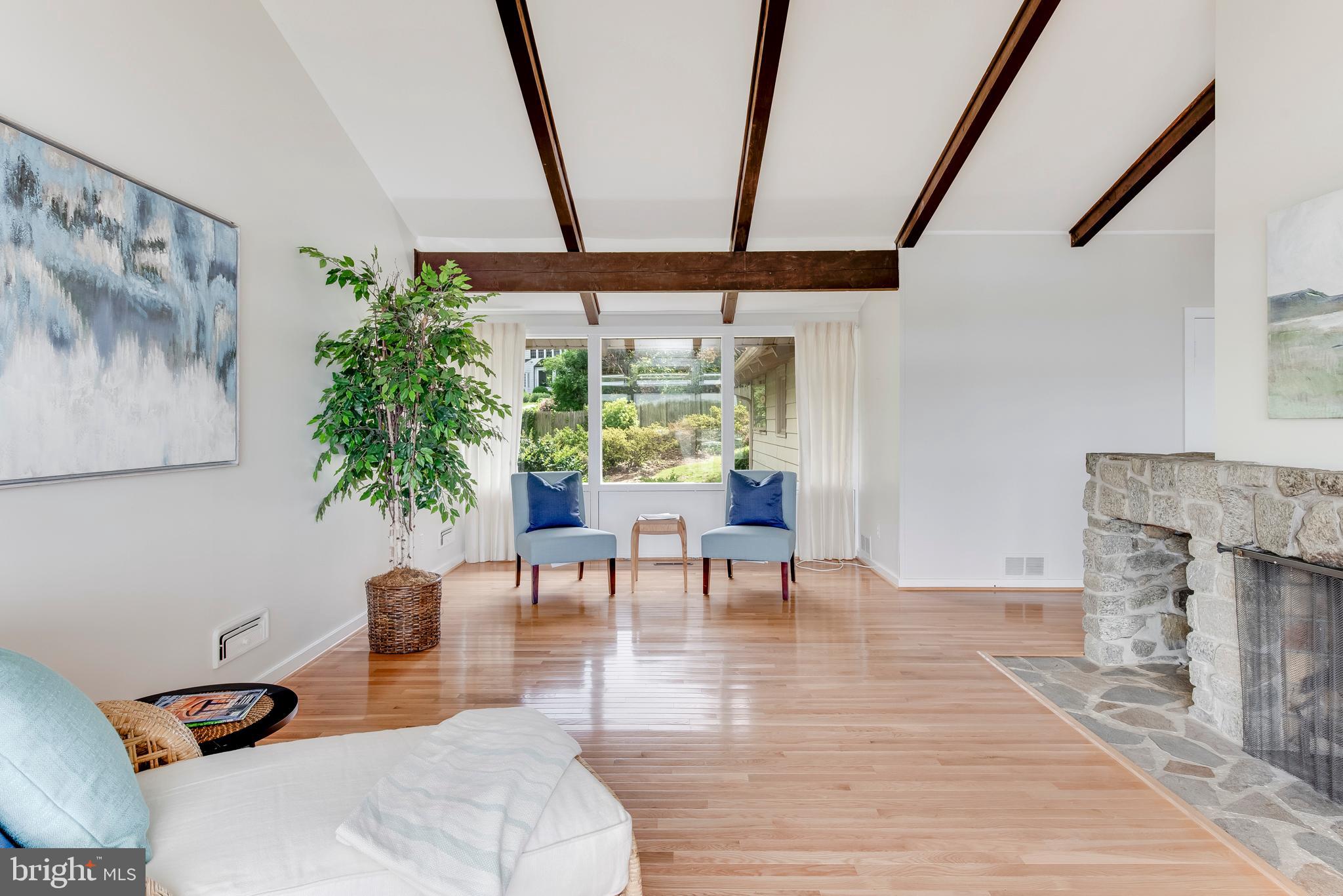 WARDOUR - Residential