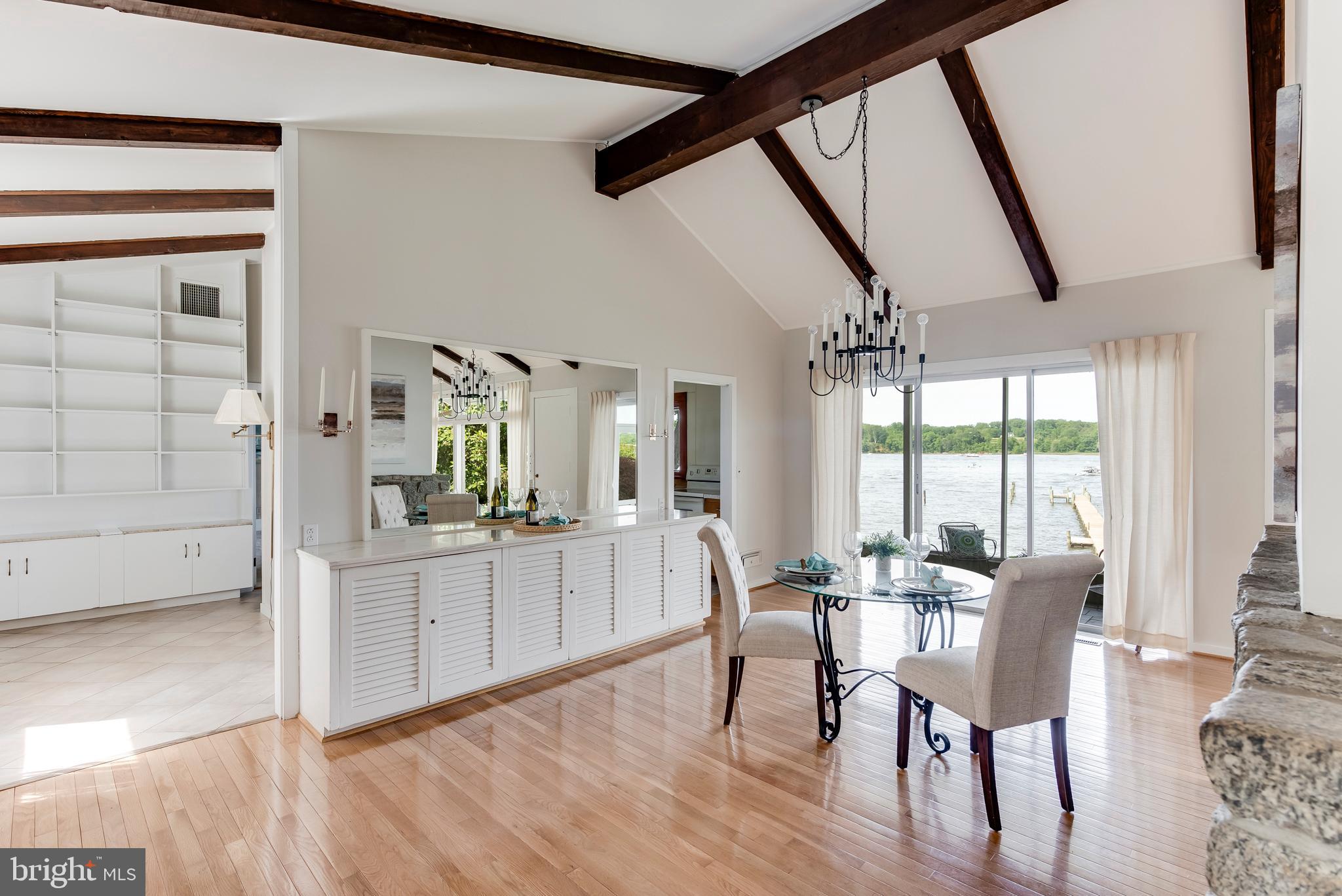 WARDOUR - Residential