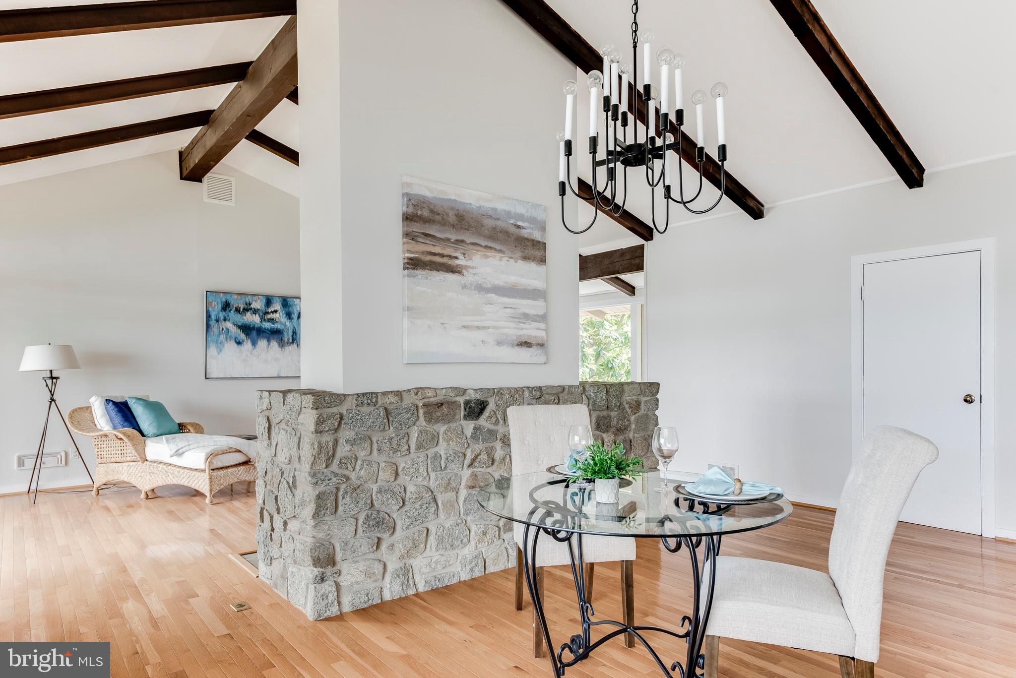 WARDOUR - Residential