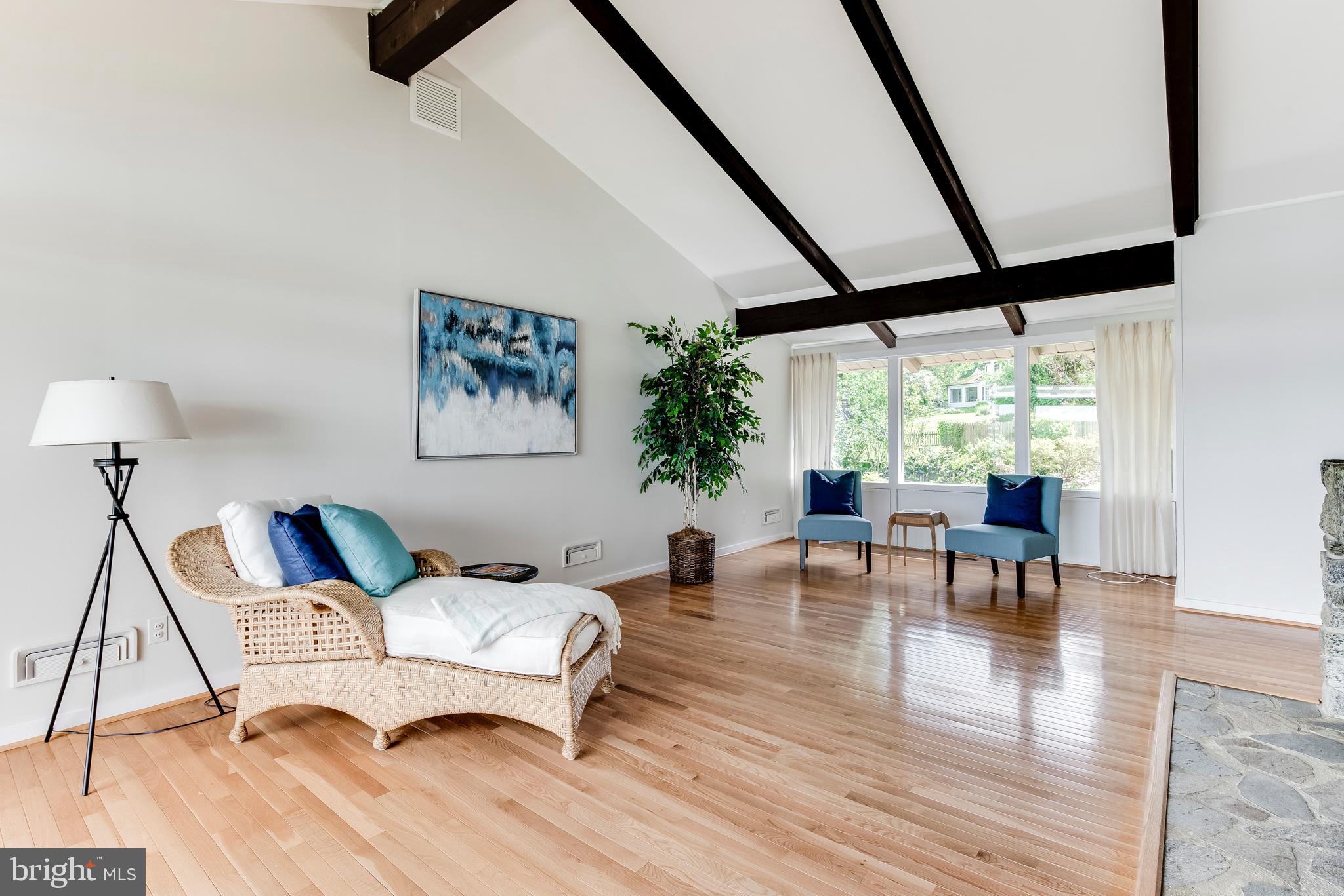 WARDOUR - Residential