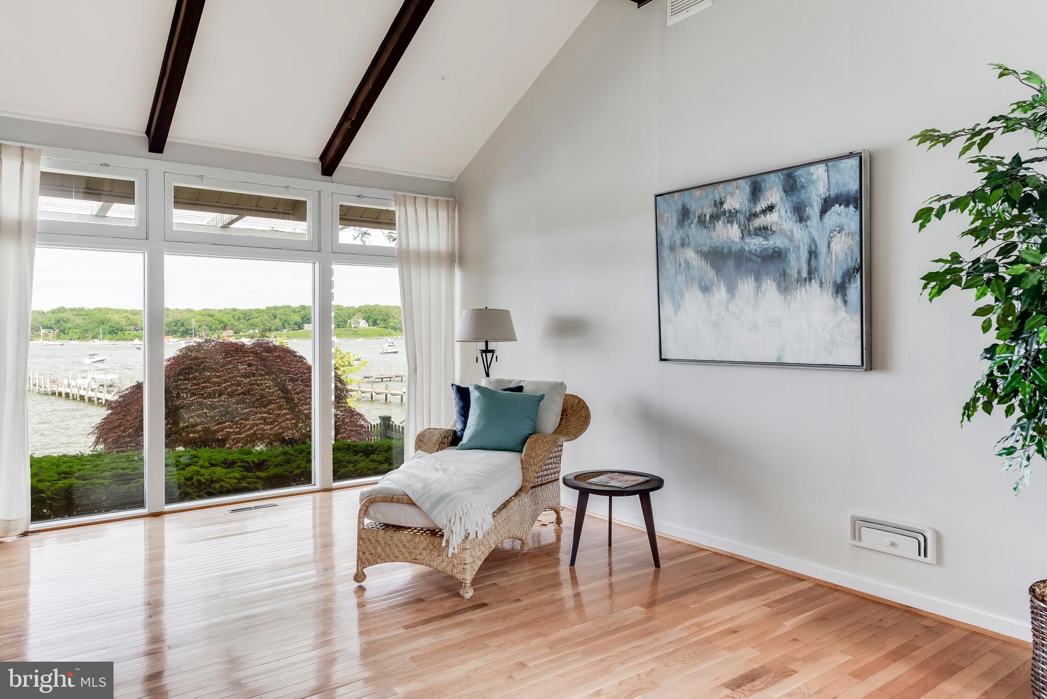 WARDOUR - Residential