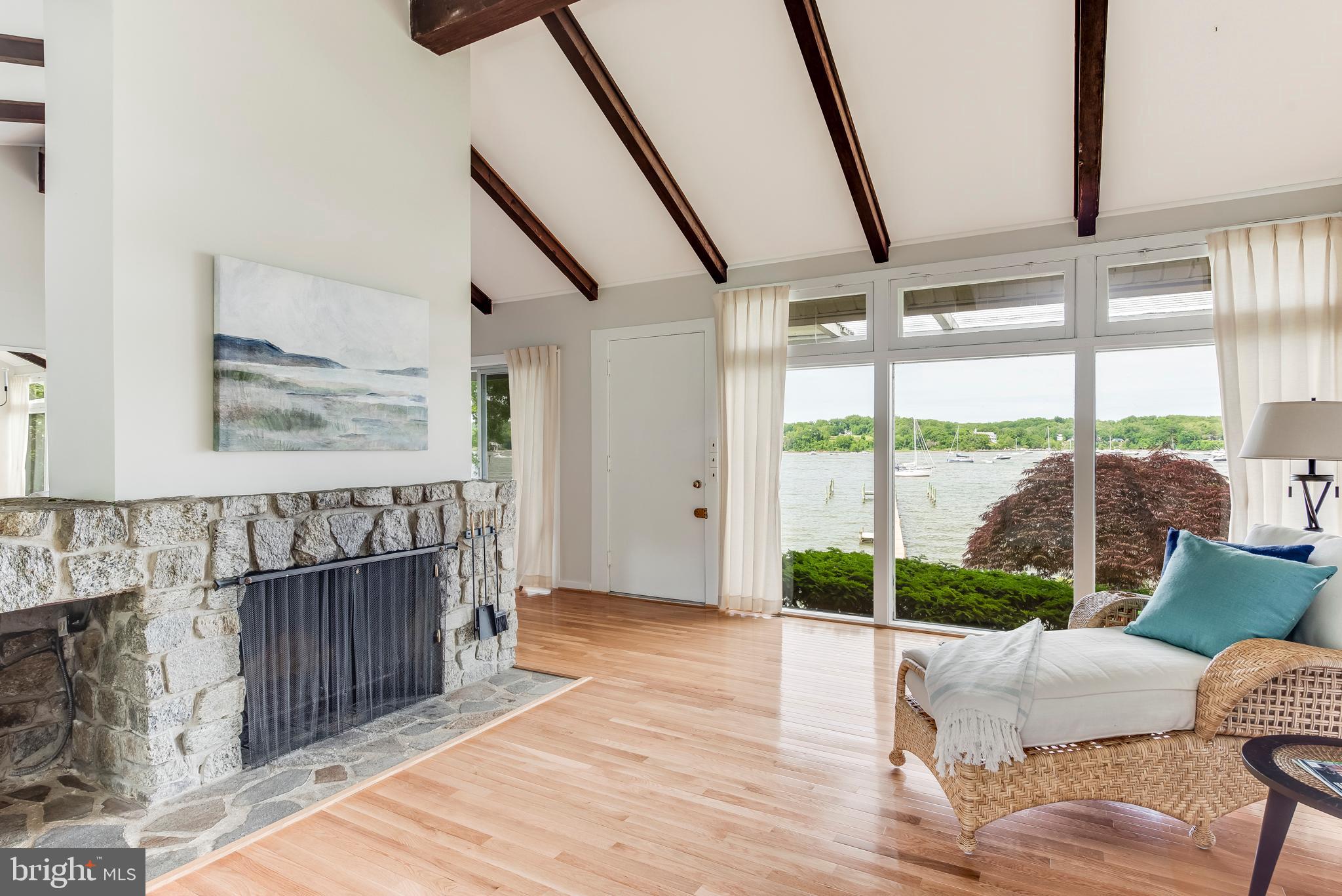 WARDOUR - Residential