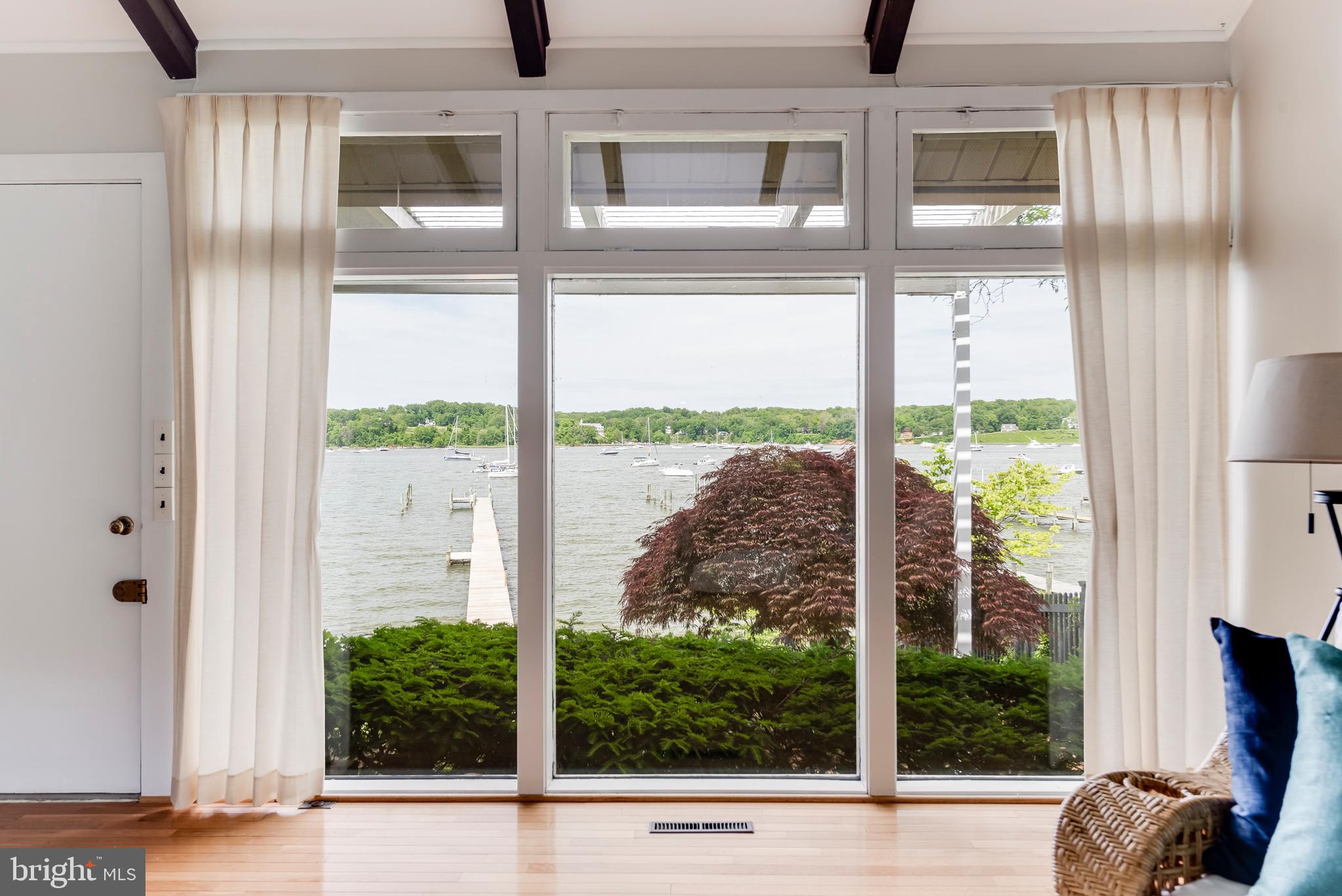 WARDOUR - Residential