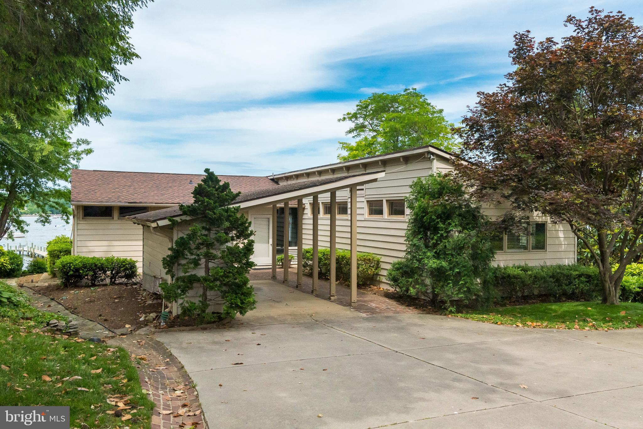 WARDOUR - Residential