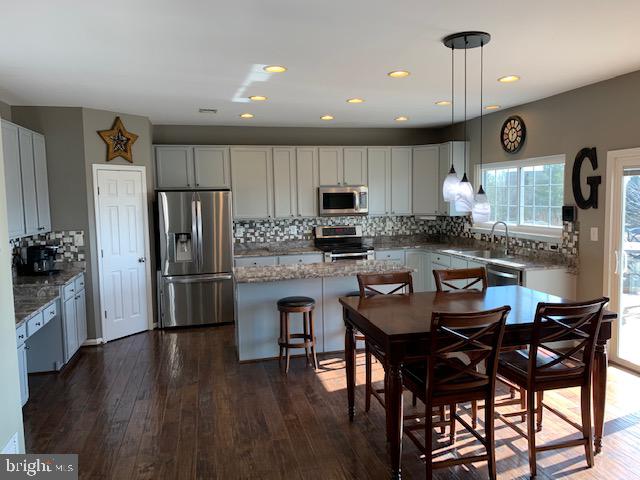 HIRST FARM - Residential