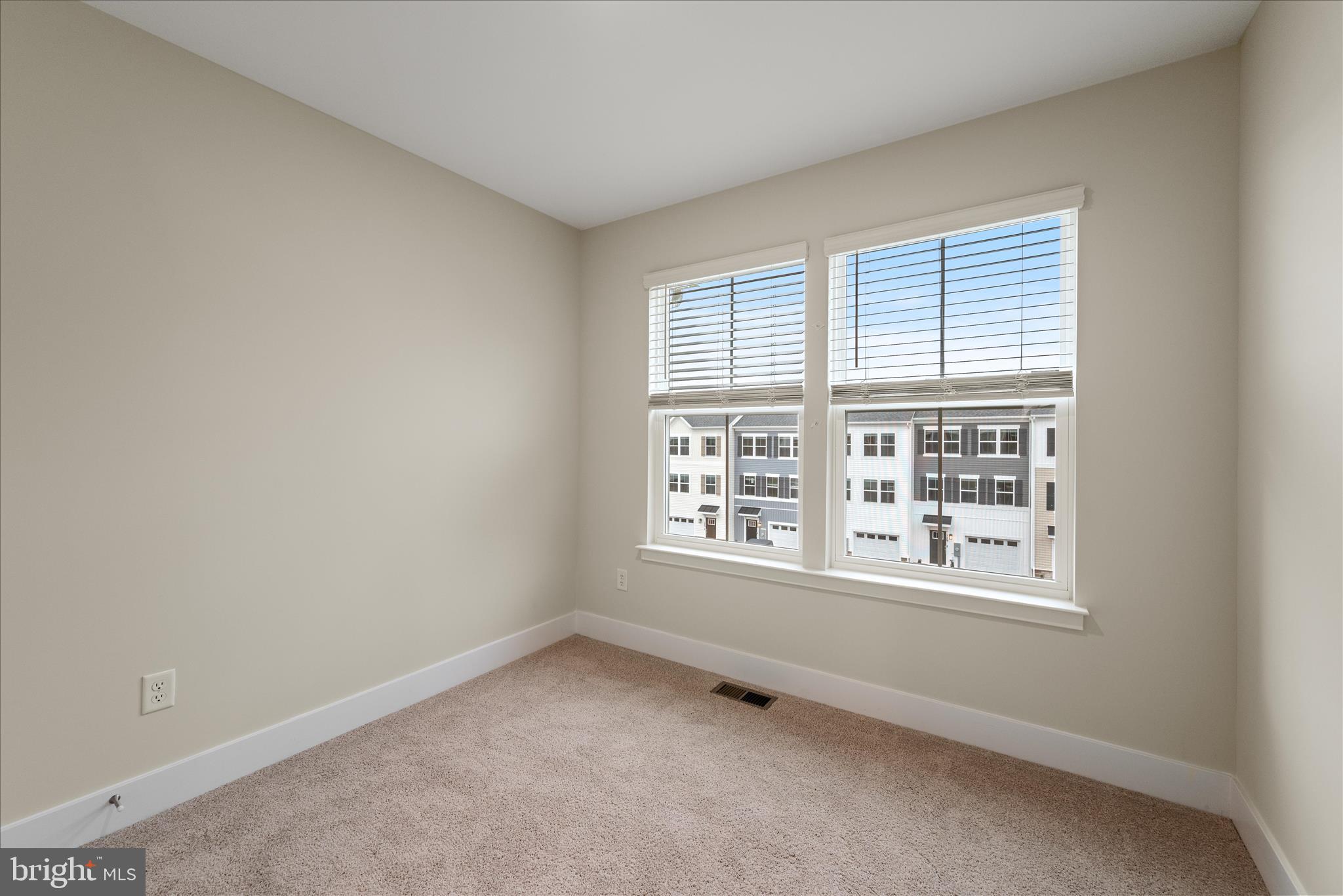 RETREAT AT WINDING CREEK - Residential Lease