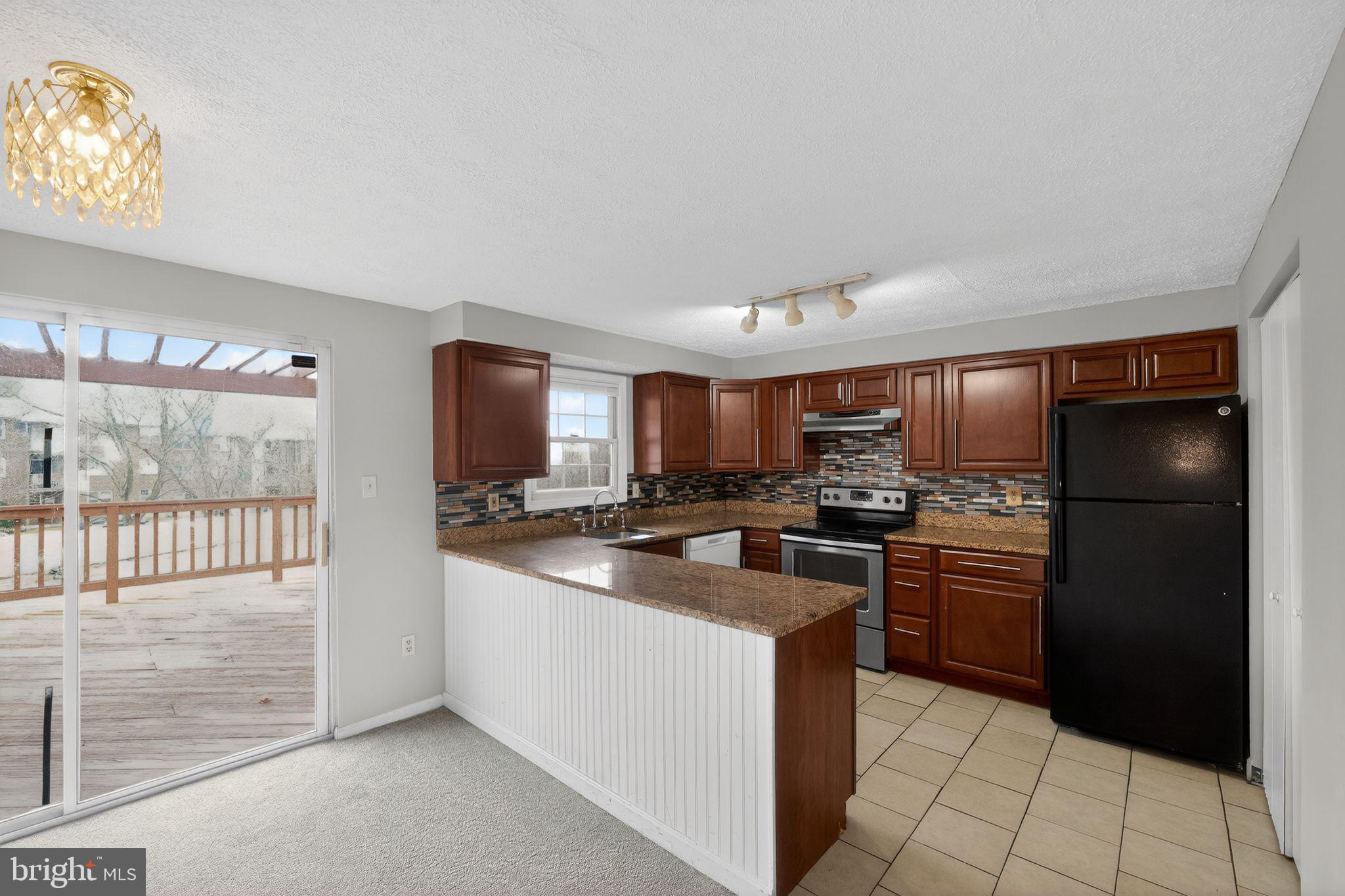 FAIRBROOK - Residential