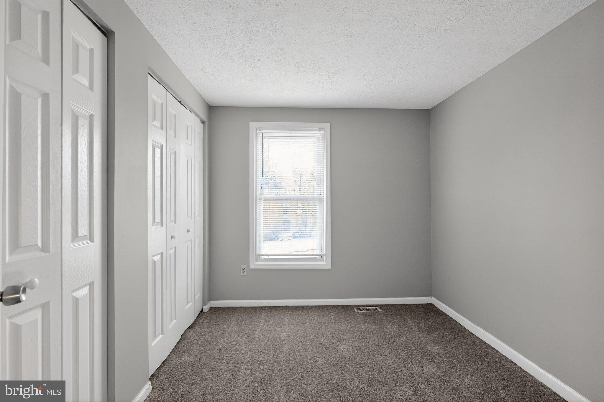 FAIRBROOK - Residential