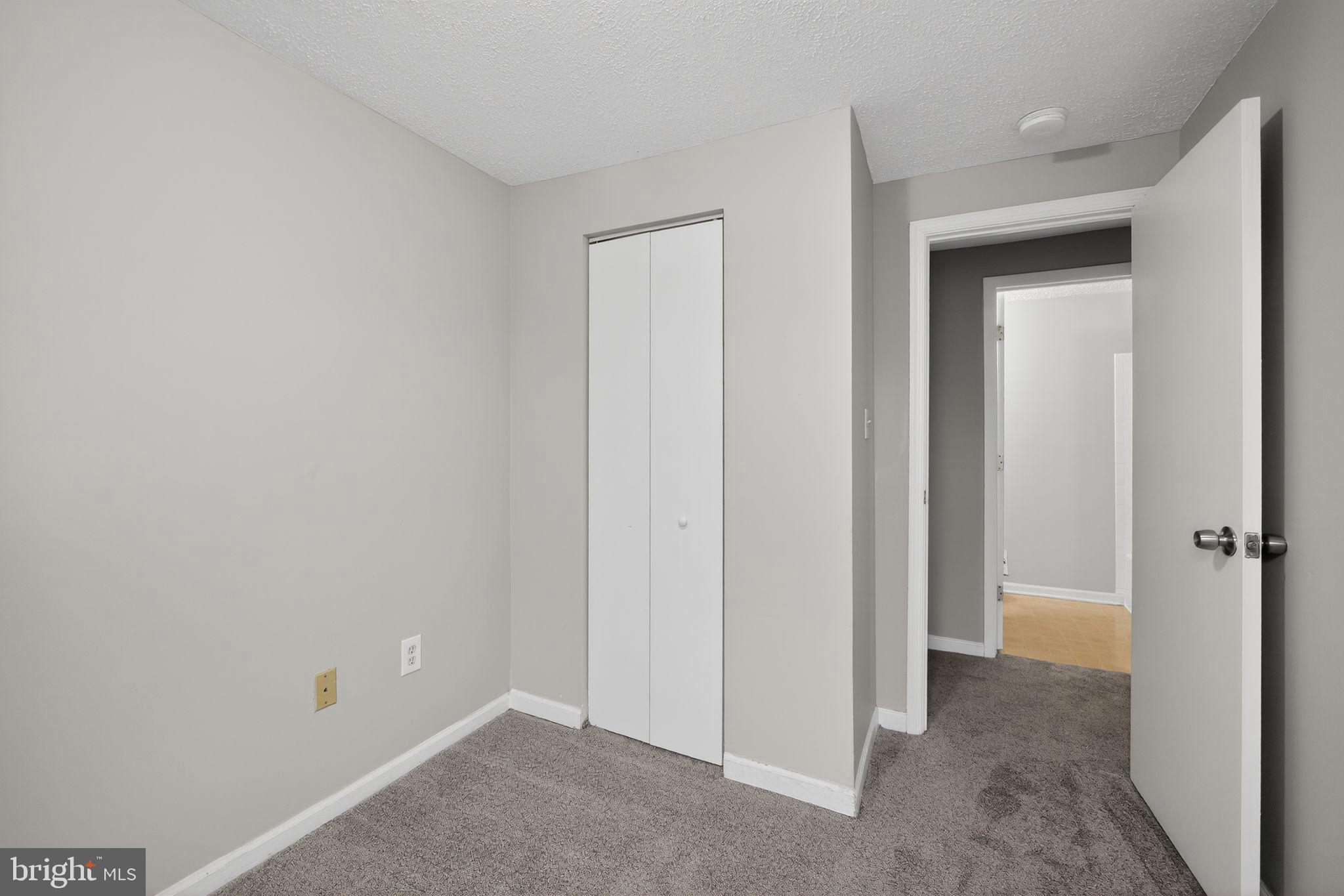 FAIRBROOK - Residential