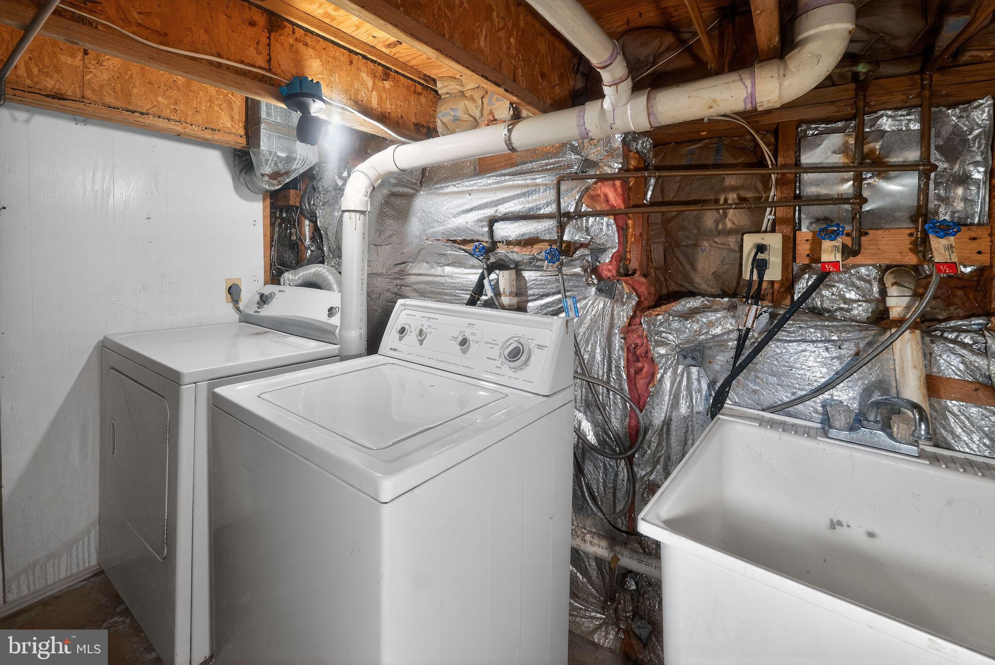 FAIRBROOK - Residential