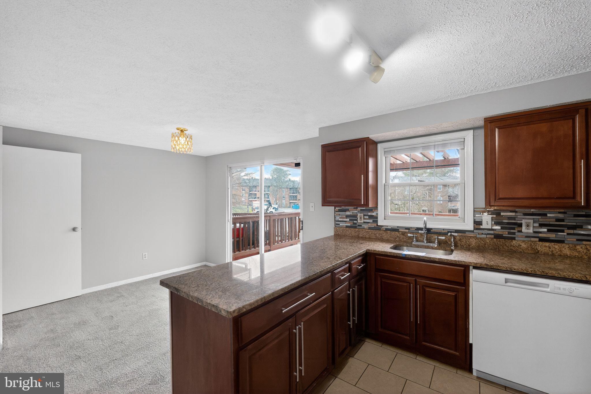 FAIRBROOK - Residential