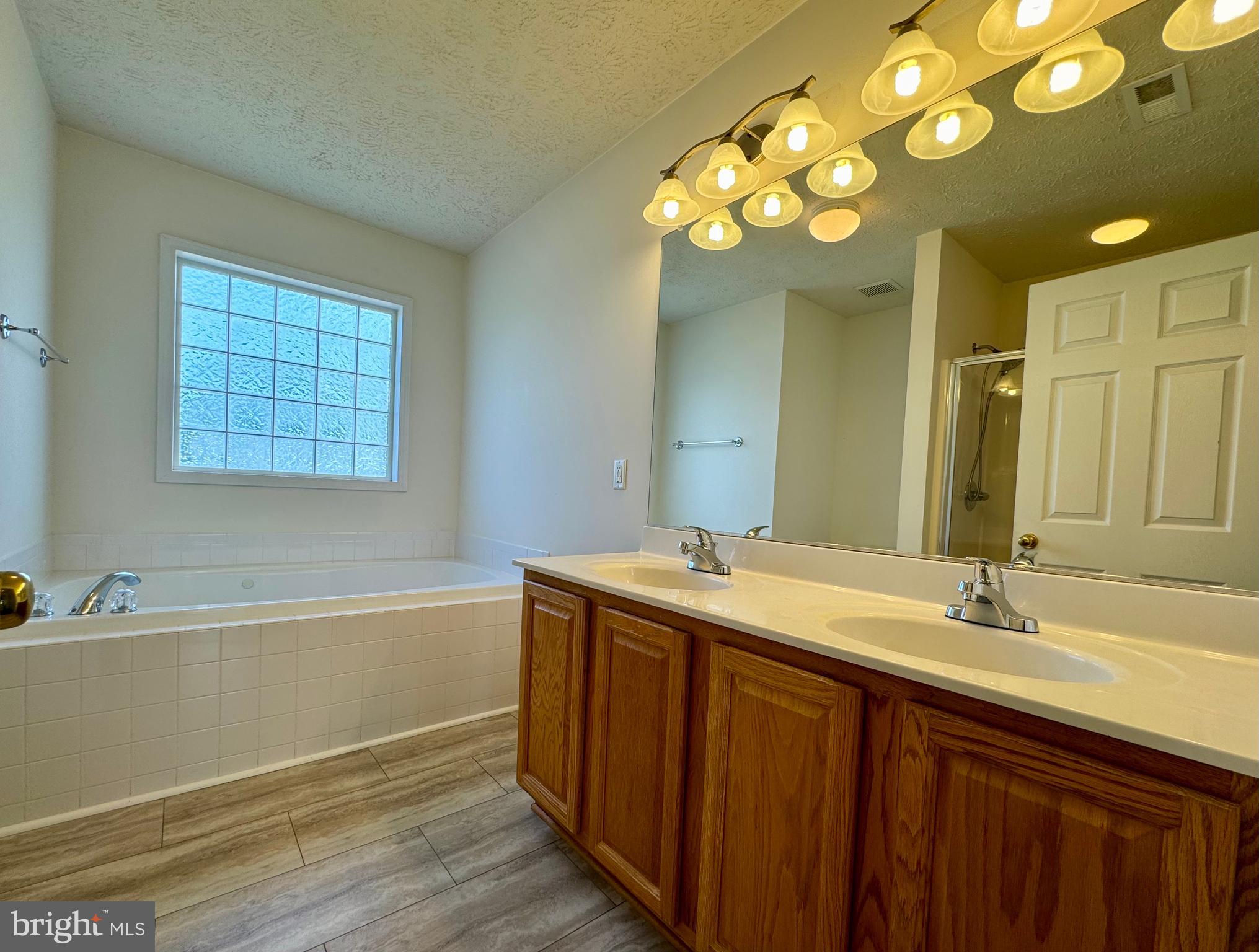 WIDEWATER VILLAGE - Residential Lease