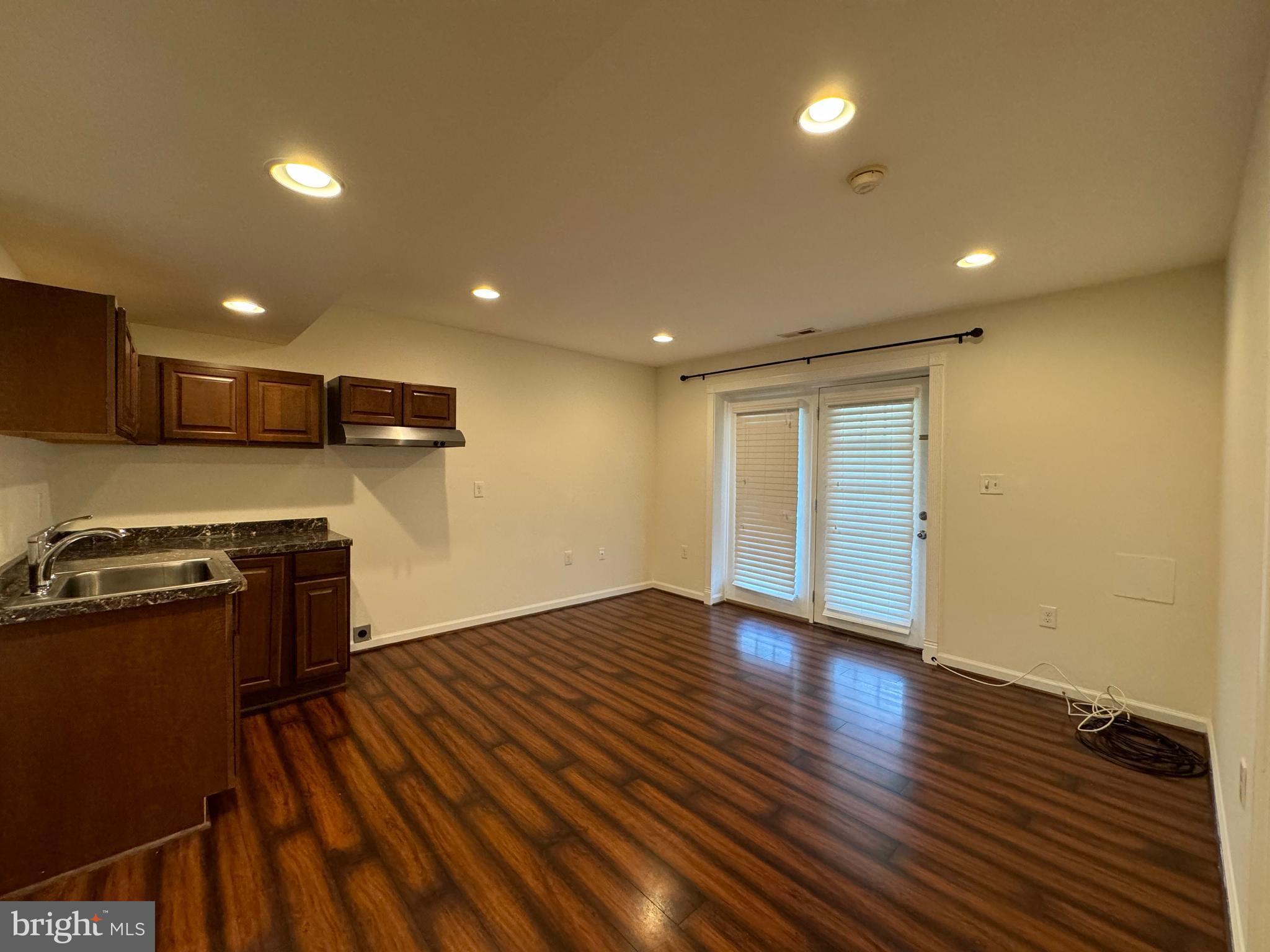 WIDEWATER VILLAGE - Residential Lease