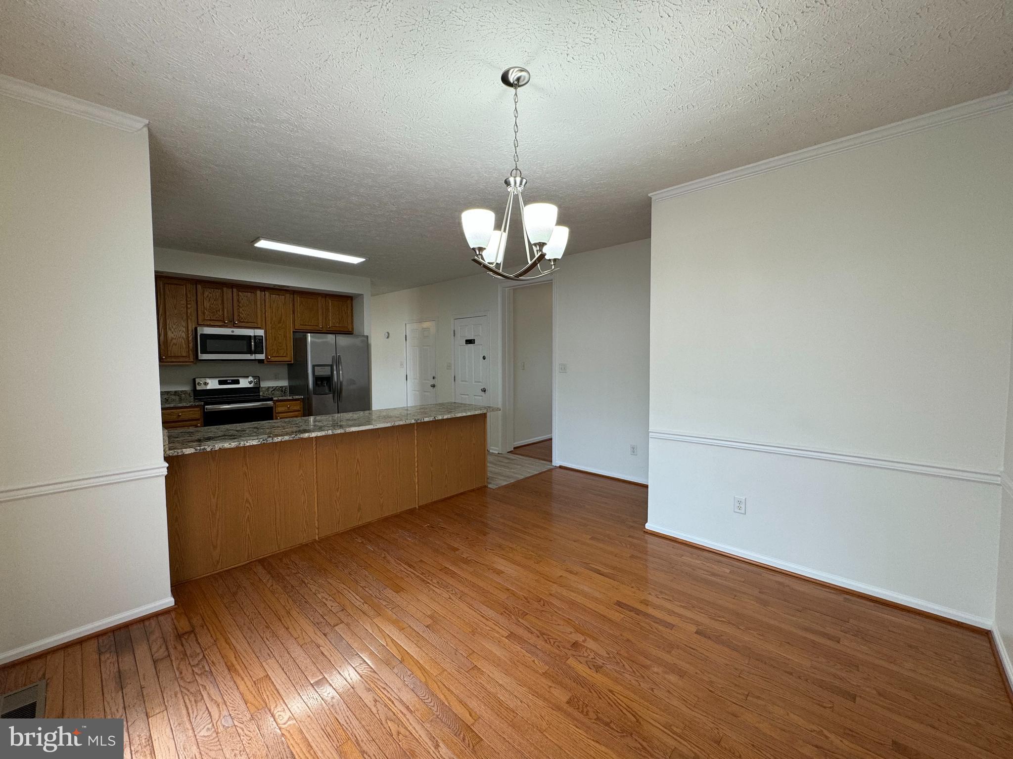 WIDEWATER VILLAGE - Residential Lease