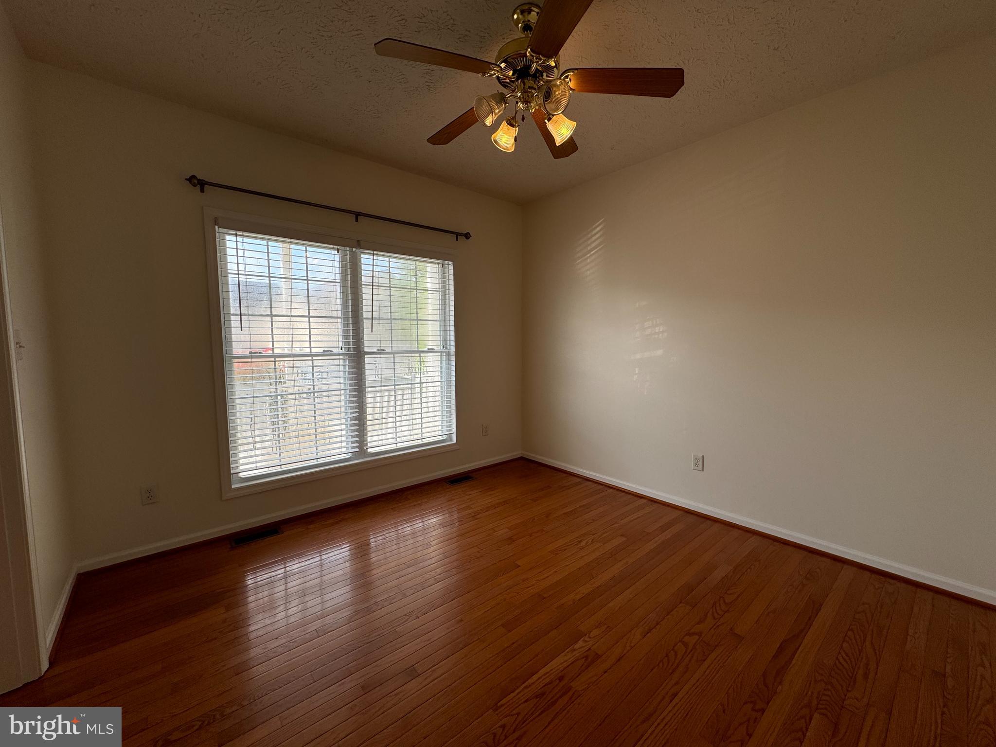 WIDEWATER VILLAGE - Residential Lease