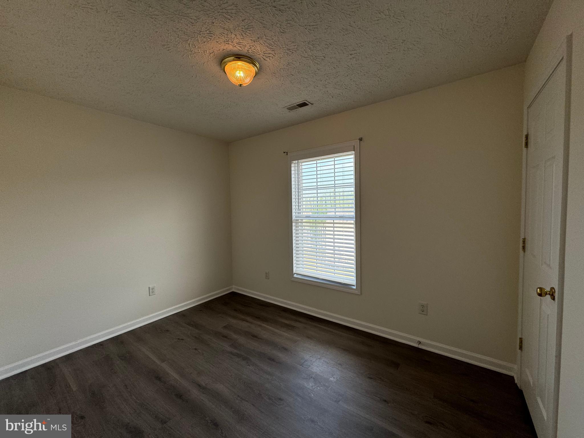 WIDEWATER VILLAGE - Residential Lease