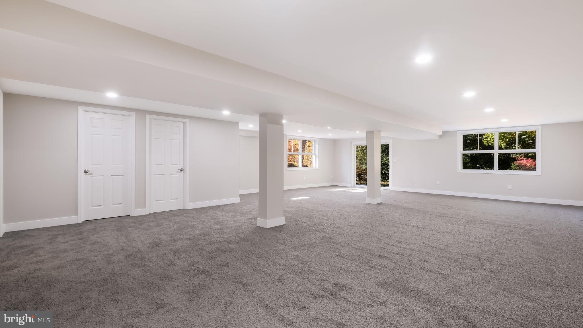 FOX VALLEY - Residential