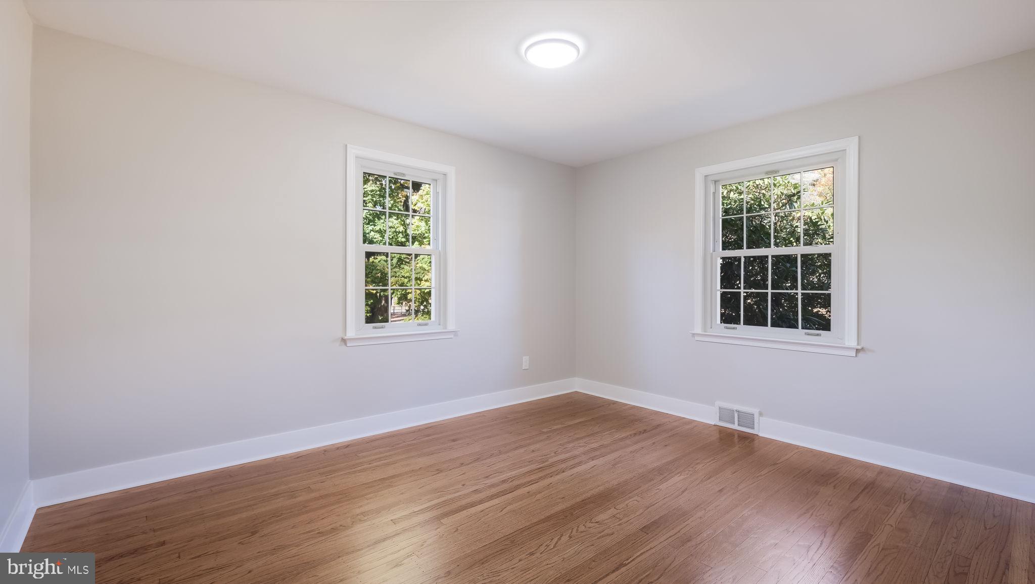 FOX VALLEY - Residential