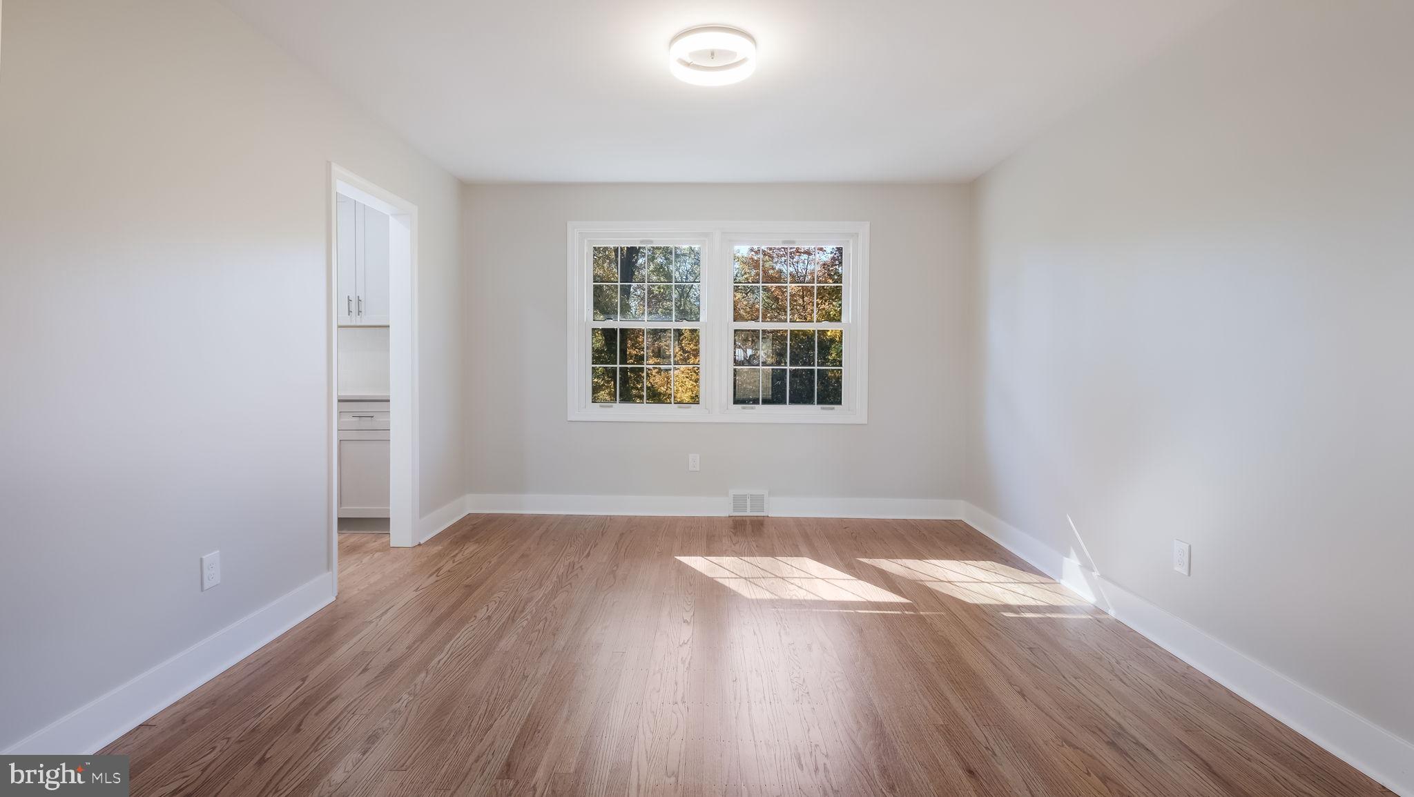 FOX VALLEY - Residential