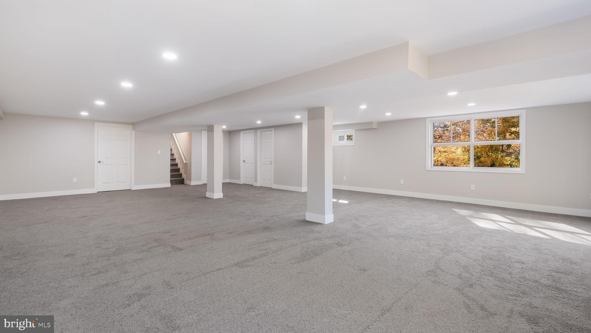 FOX VALLEY - Residential