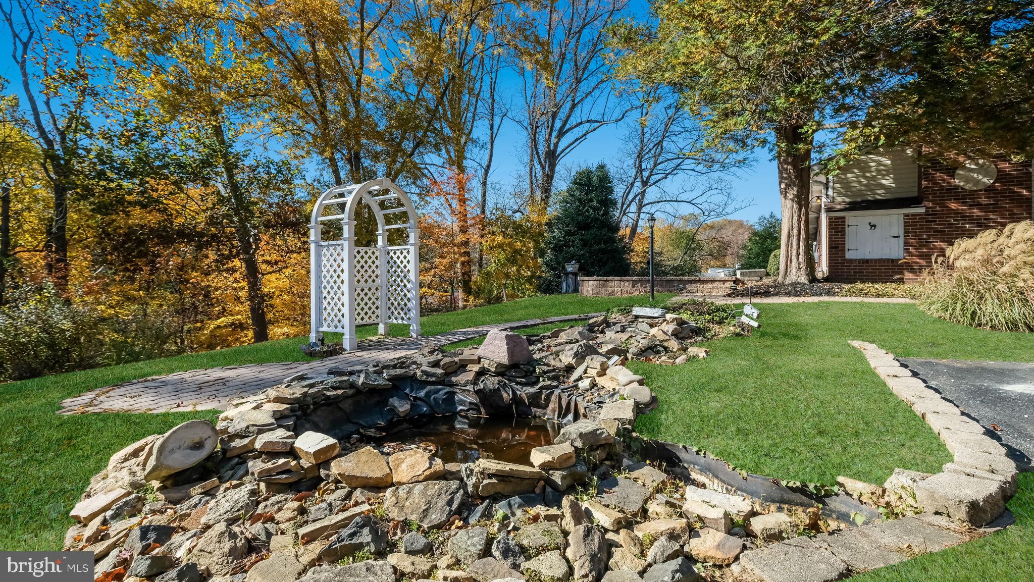 FOX VALLEY - Residential