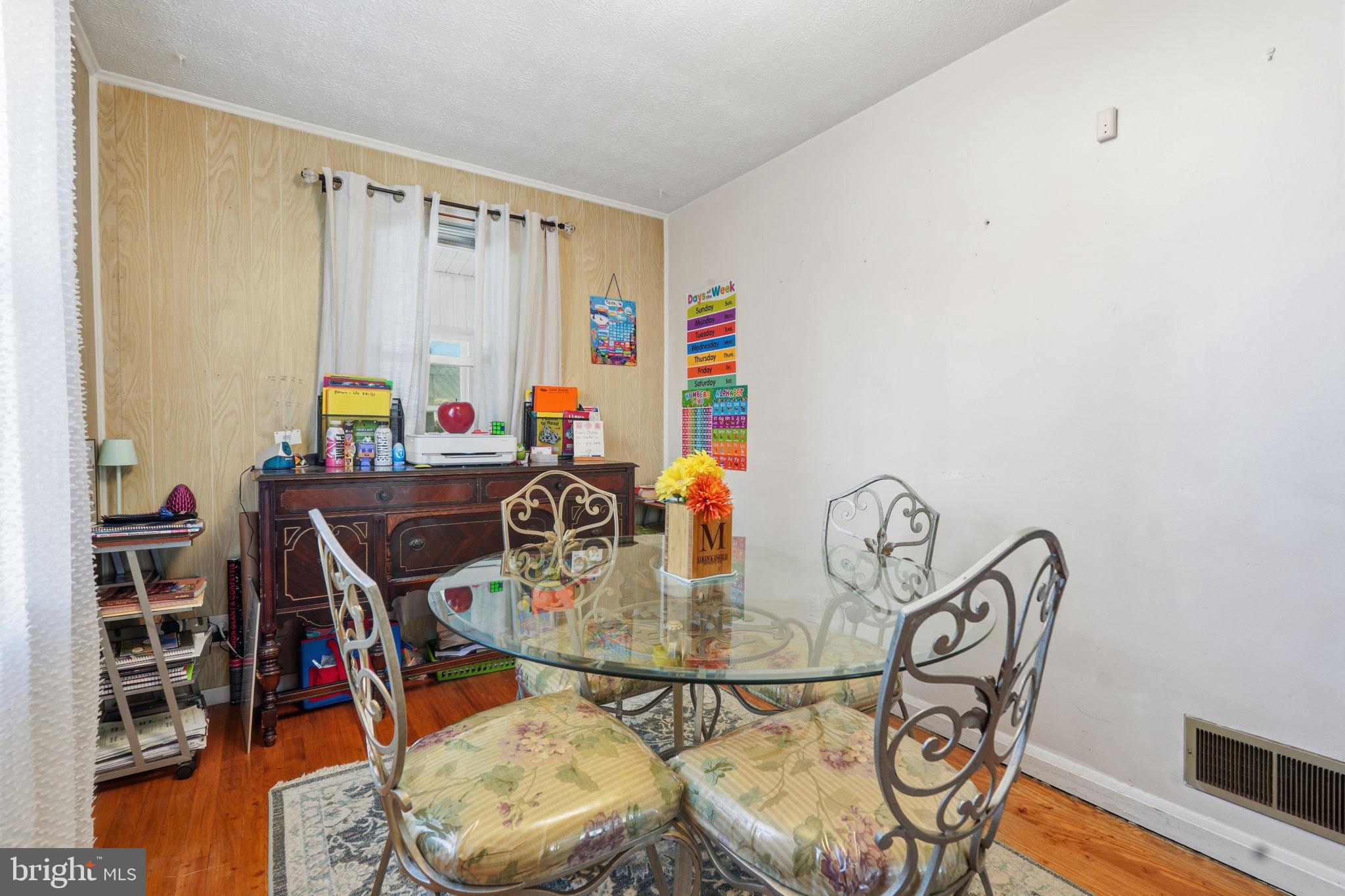 BEVERLY HILLS - Residential