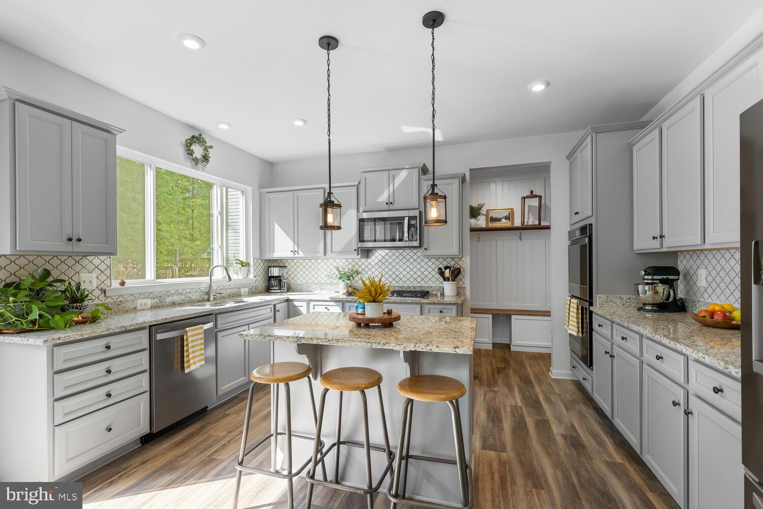 EMBREY MILL - Residential