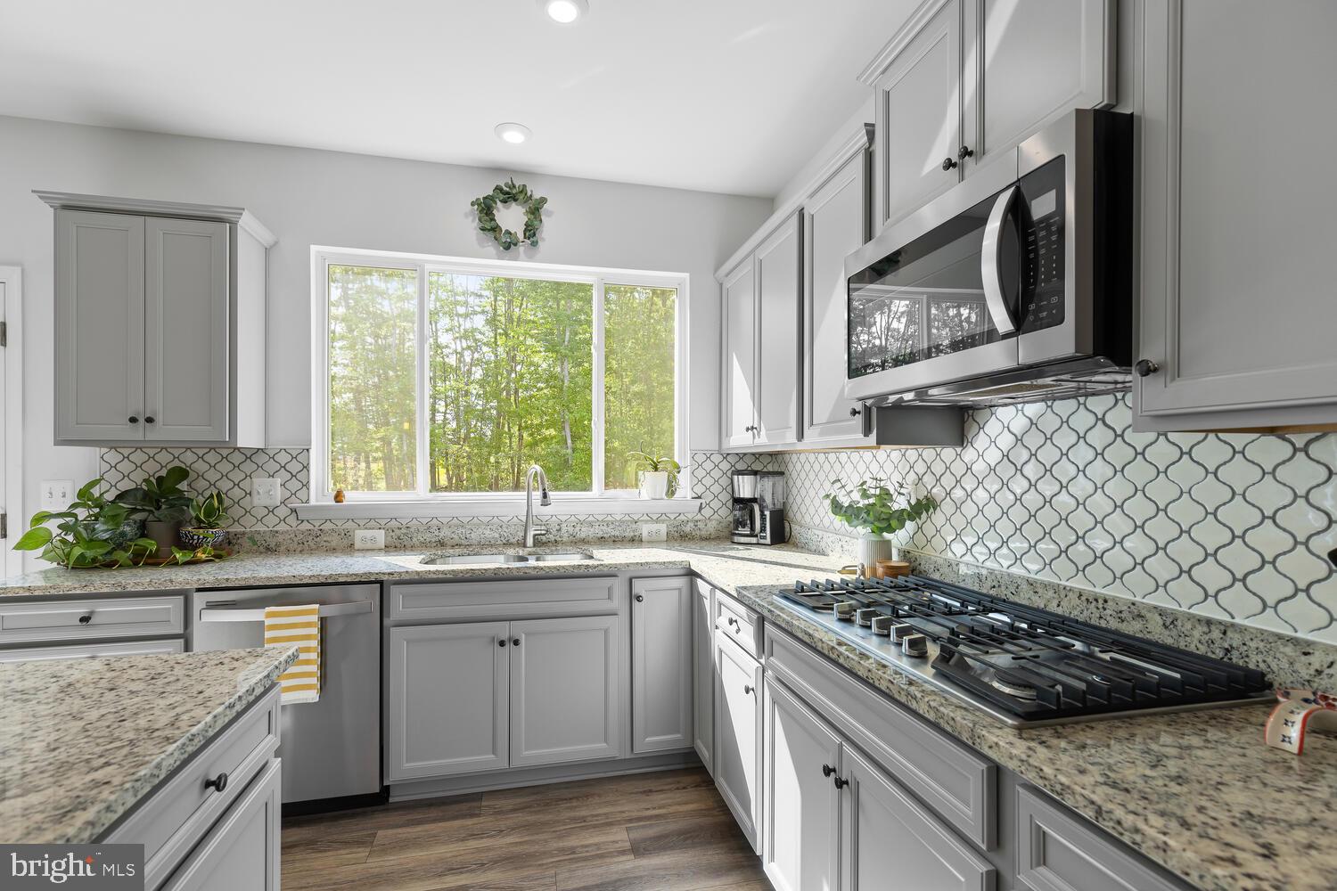 EMBREY MILL - Residential