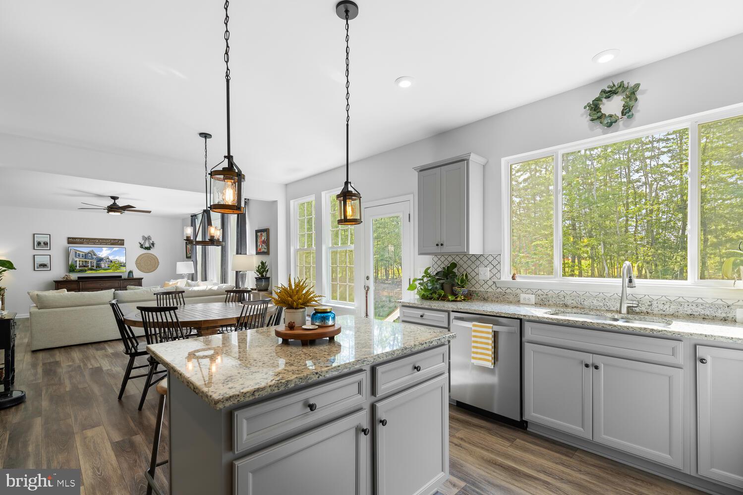 EMBREY MILL - Residential