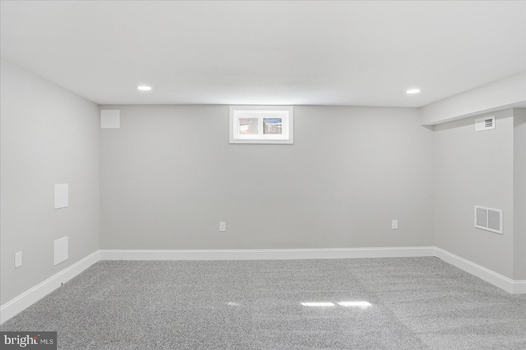 NORTHWOOD - Residential