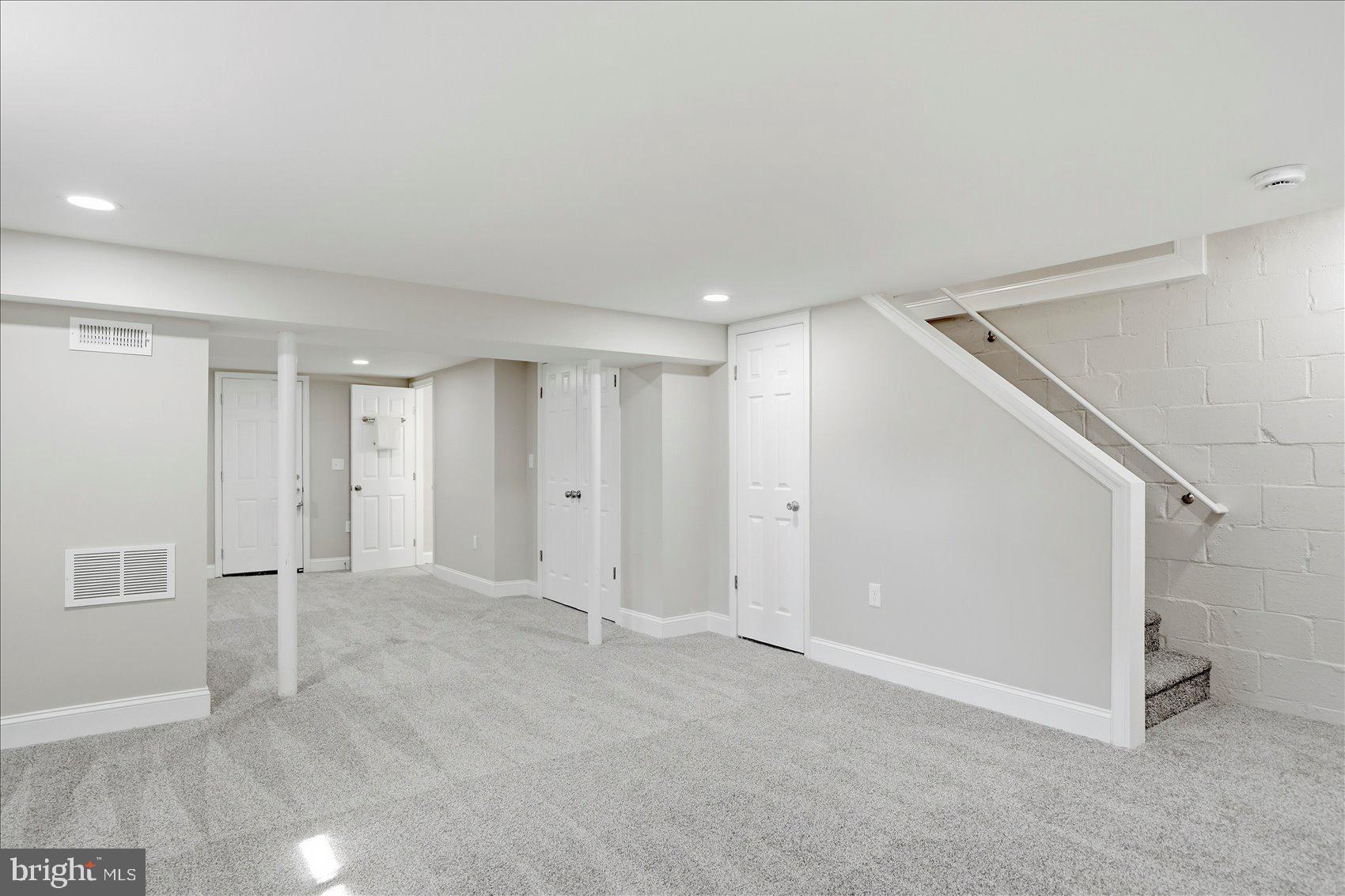 NORTHWOOD - Residential