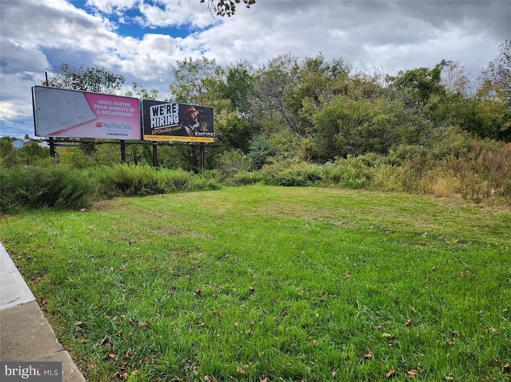 301 UNION BOULEVARD 333