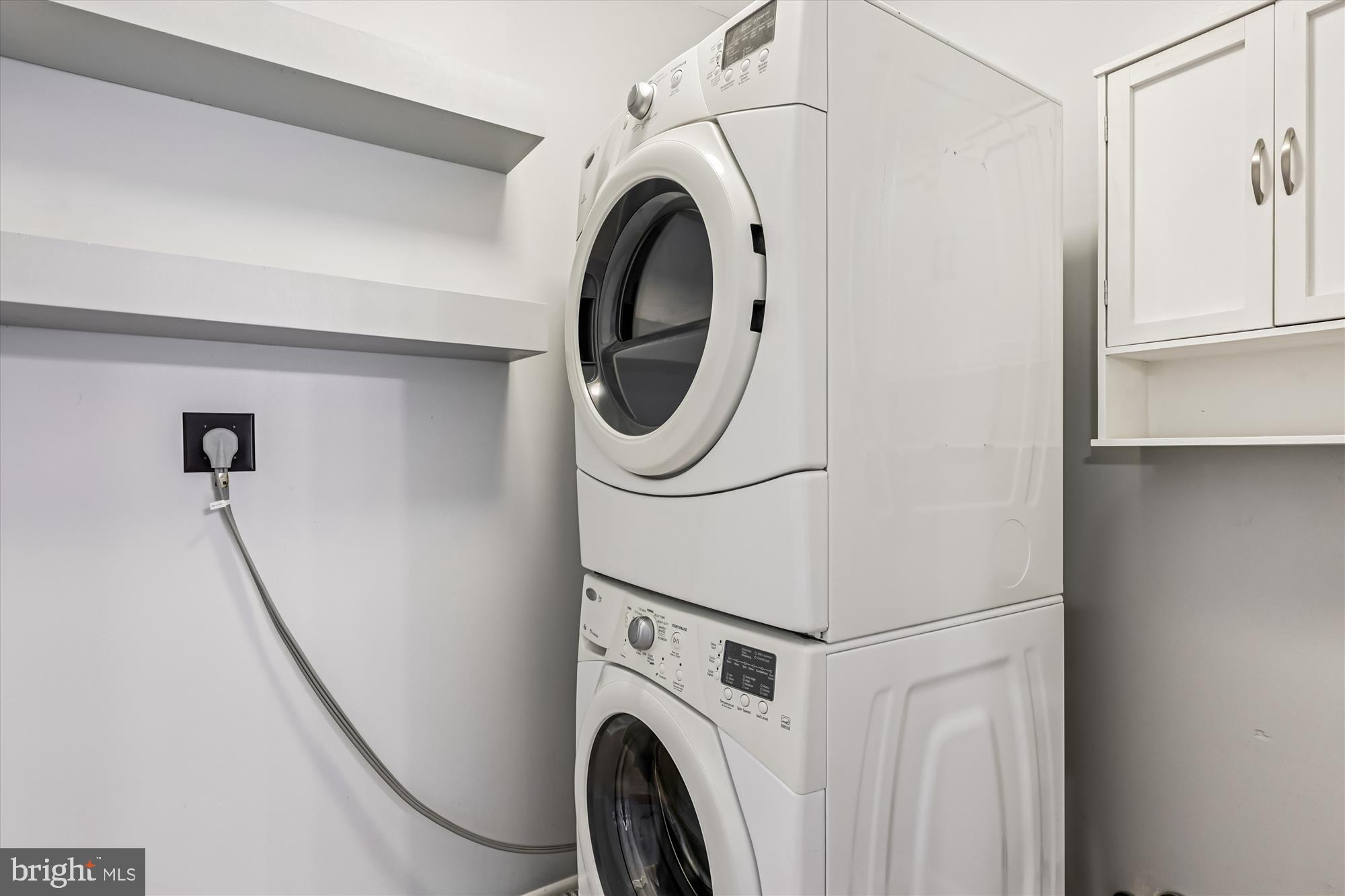 FOXHALL ESTATES - Residential