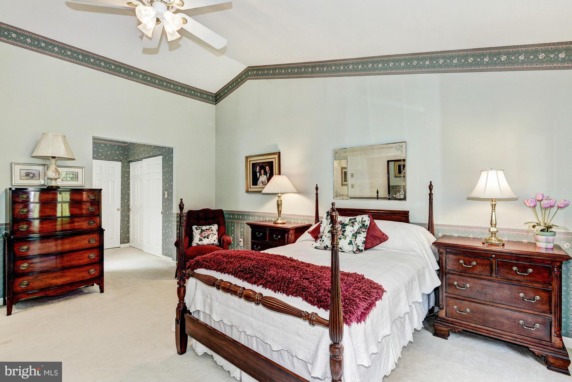 MCKENZIE MEADOWS - Residential