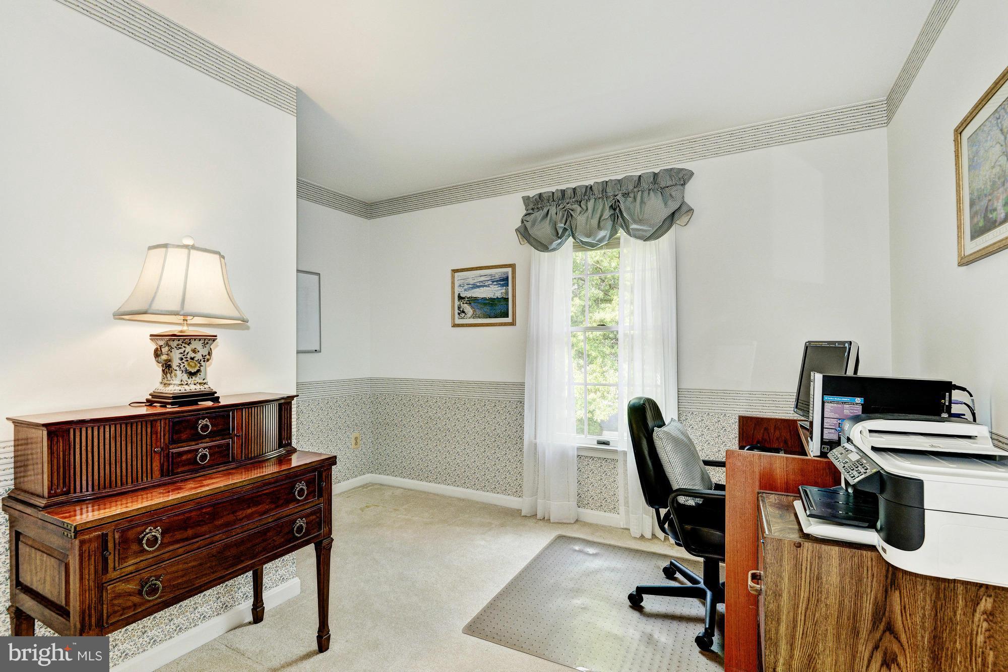 MCKENZIE MEADOWS - Residential