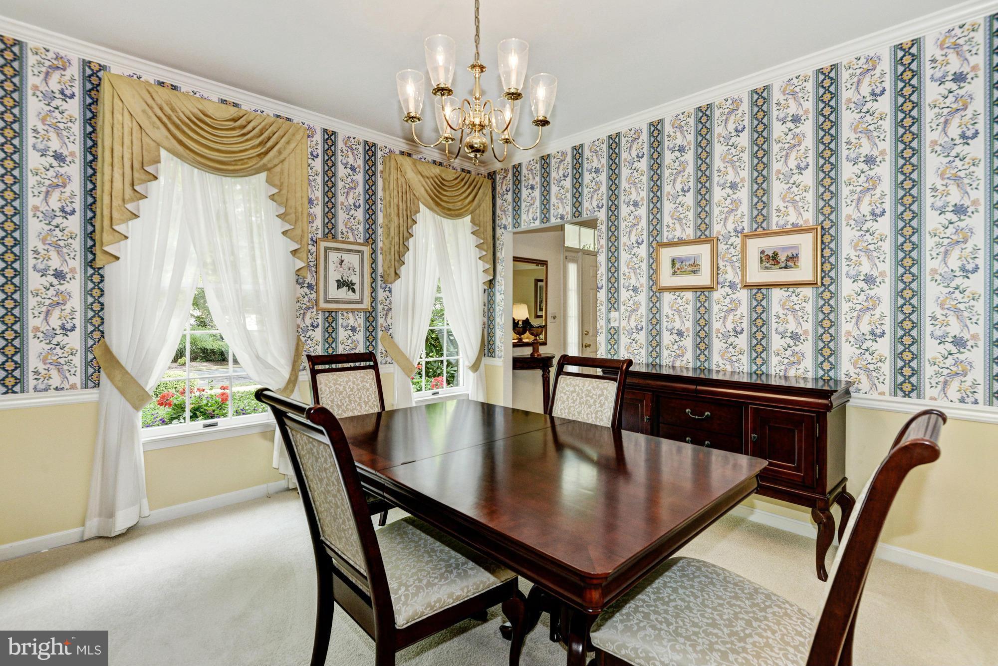 MCKENZIE MEADOWS - Residential