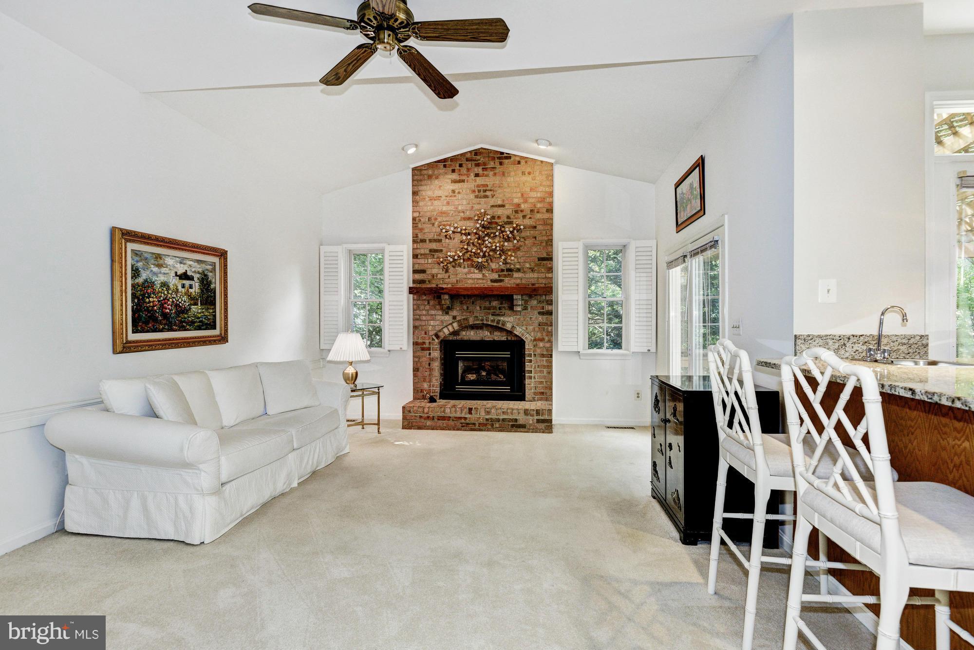 MCKENZIE MEADOWS - Residential