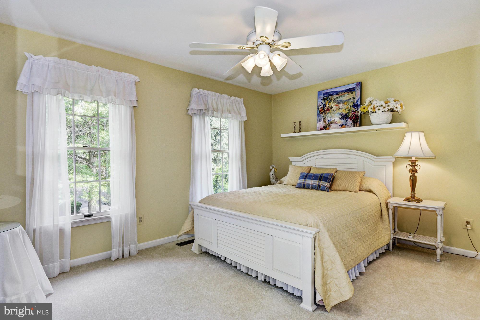 MCKENZIE MEADOWS - Residential