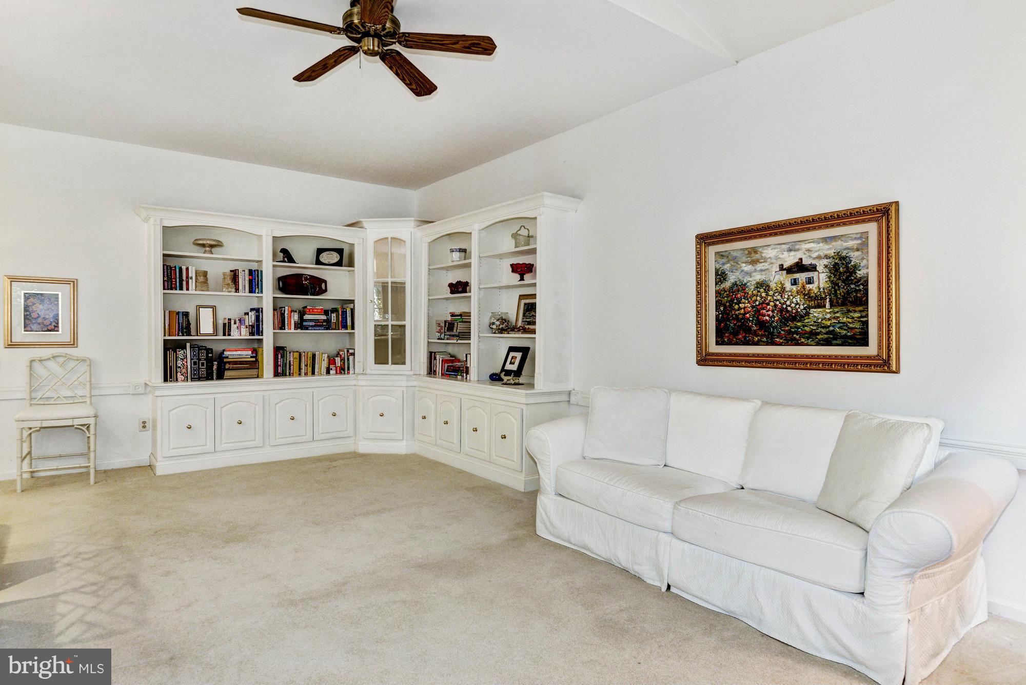 MCKENZIE MEADOWS - Residential